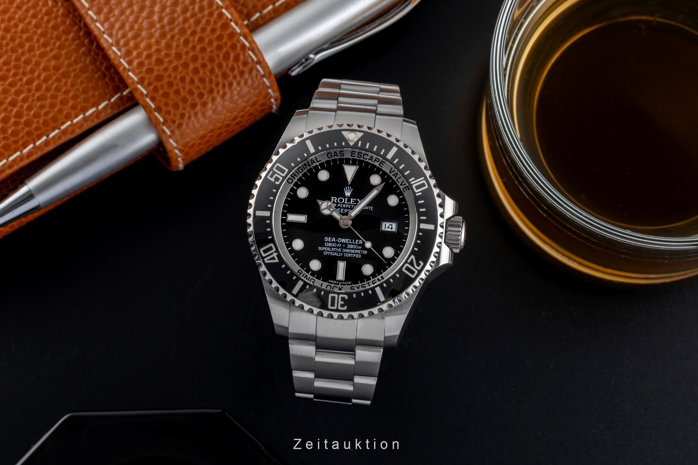 Rolex Sea-Dweller steel automatic men's watch 116660  [2502512]