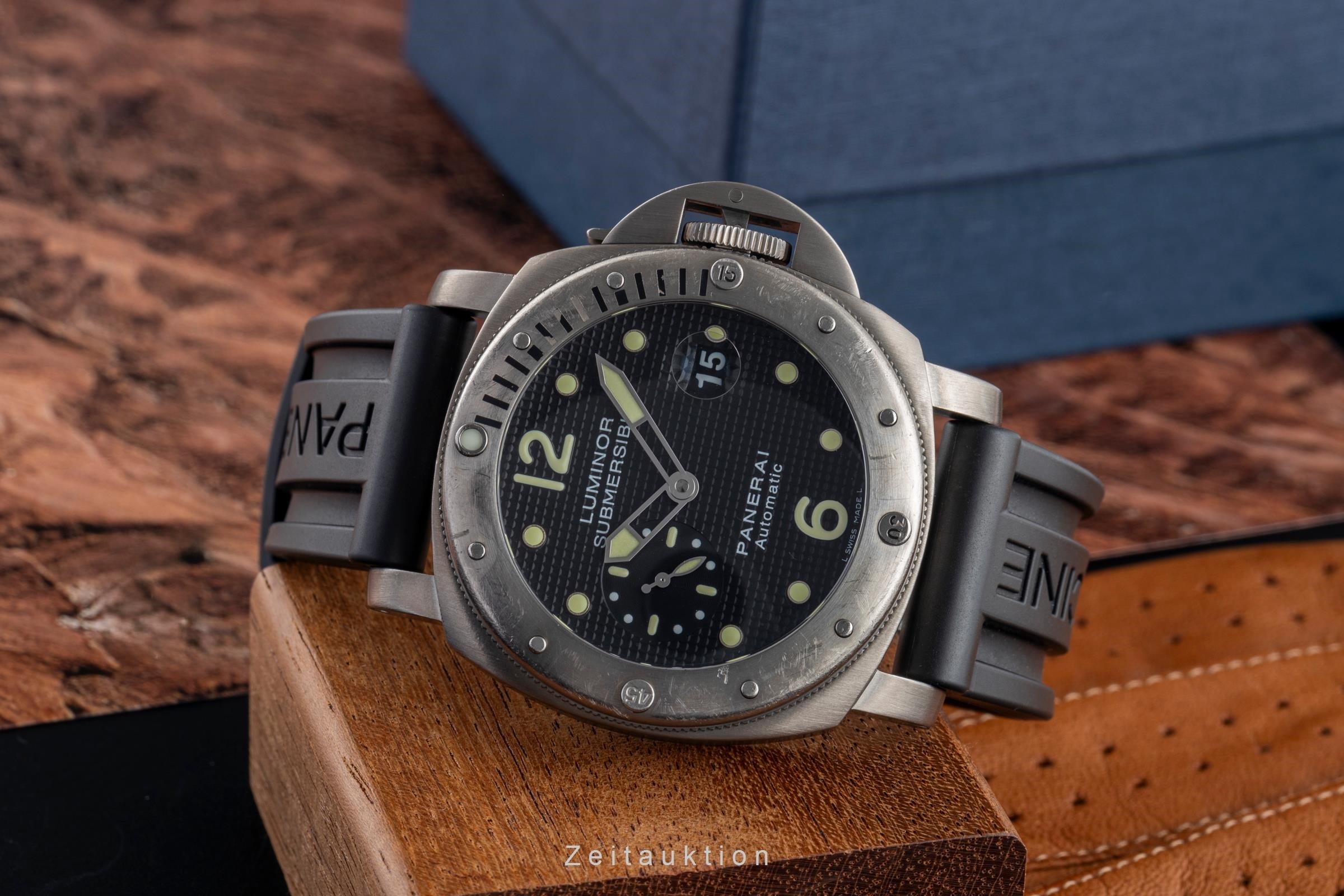 Panerai Luminor Submersible Automatik Titan Herrenuhr Ref. PAM00025 VP: 10900 € [2502538]