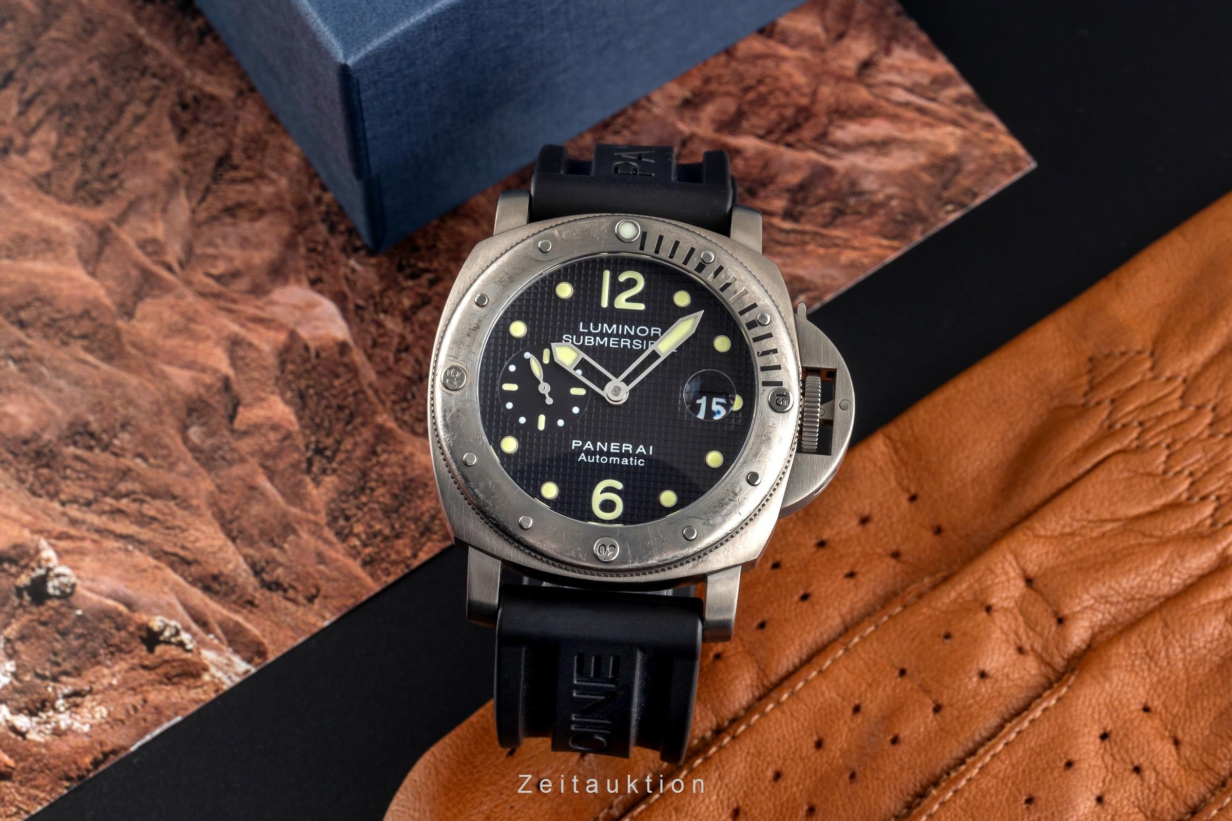 Panerai Luminor Submersible Automatik Titan Herrenuhr Ref. PAM00025 VP: 10900 € [2502538]