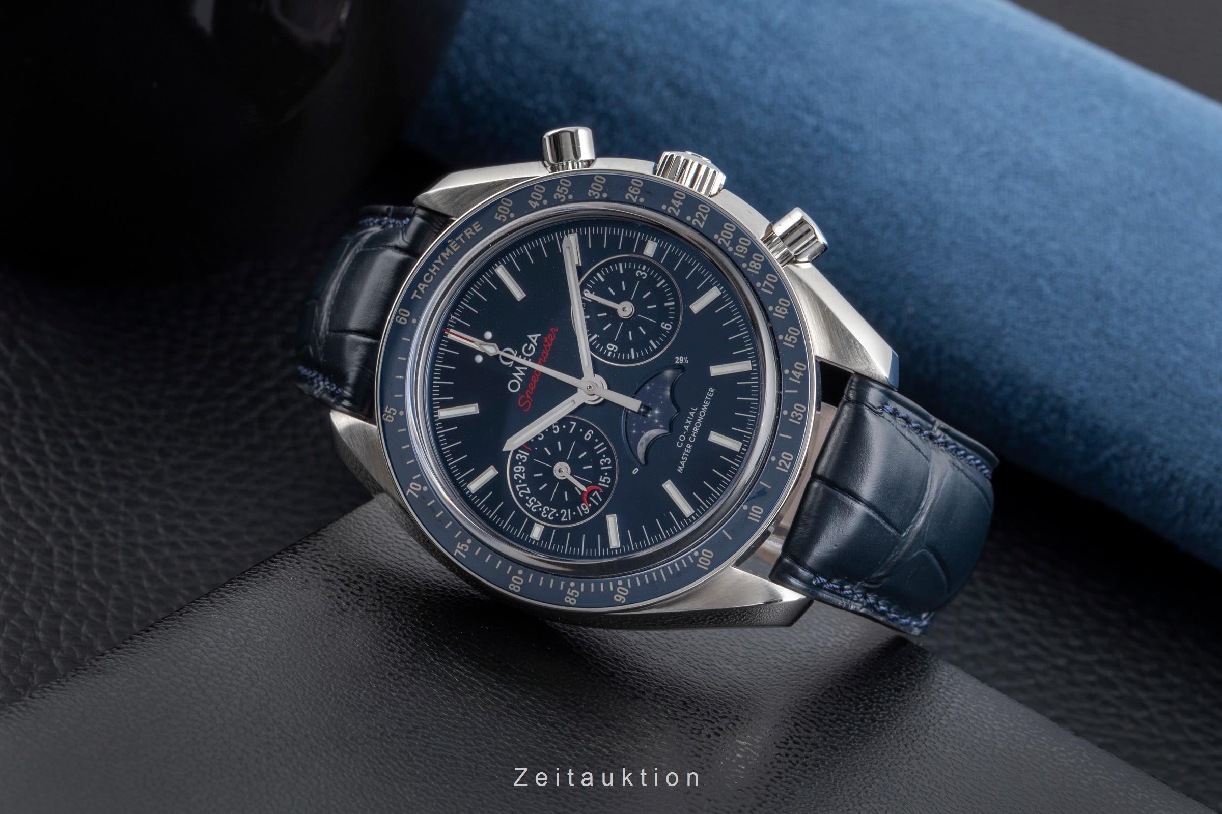 Omega Speedmaster chronograph steel automatic men's watch 304.33.44.52.03.001  [2502545]