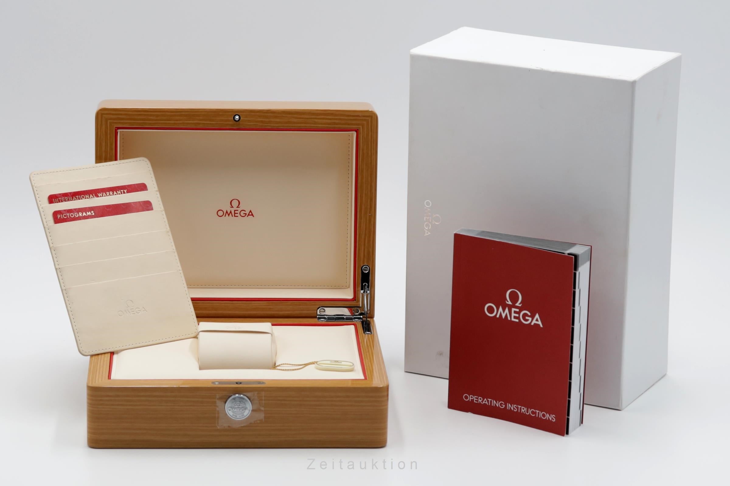 Omega Speedmaster chronographe titane  automatique montre pour hommes 311.93.44.51.03.001 LP: 10100EUR  [2502546]