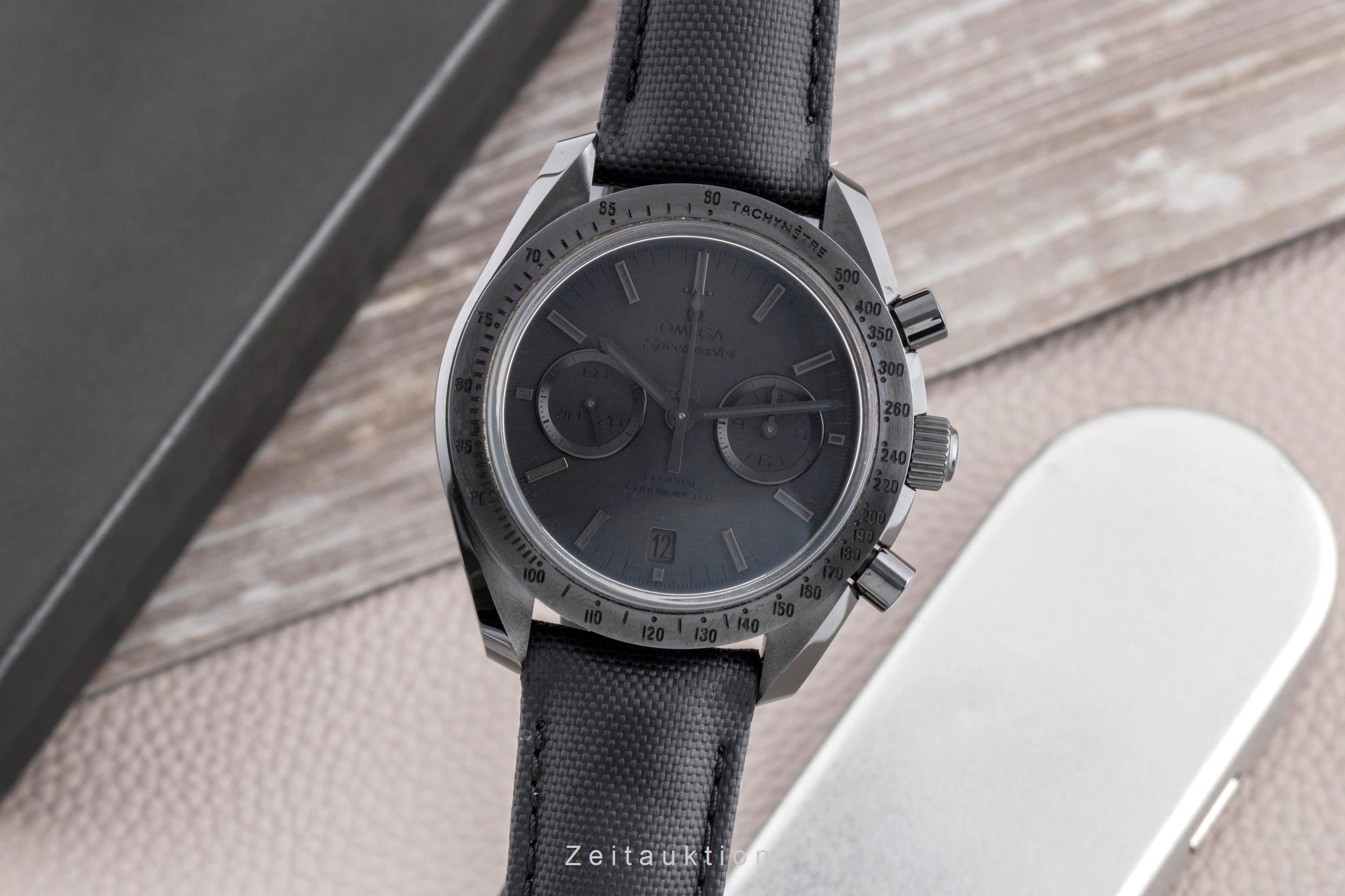 Omega Speedmaster Moonwatch chronograph ceramic automatic men's watch 311.92.44.51.01.005 LP: 13900EUR  [2502702]