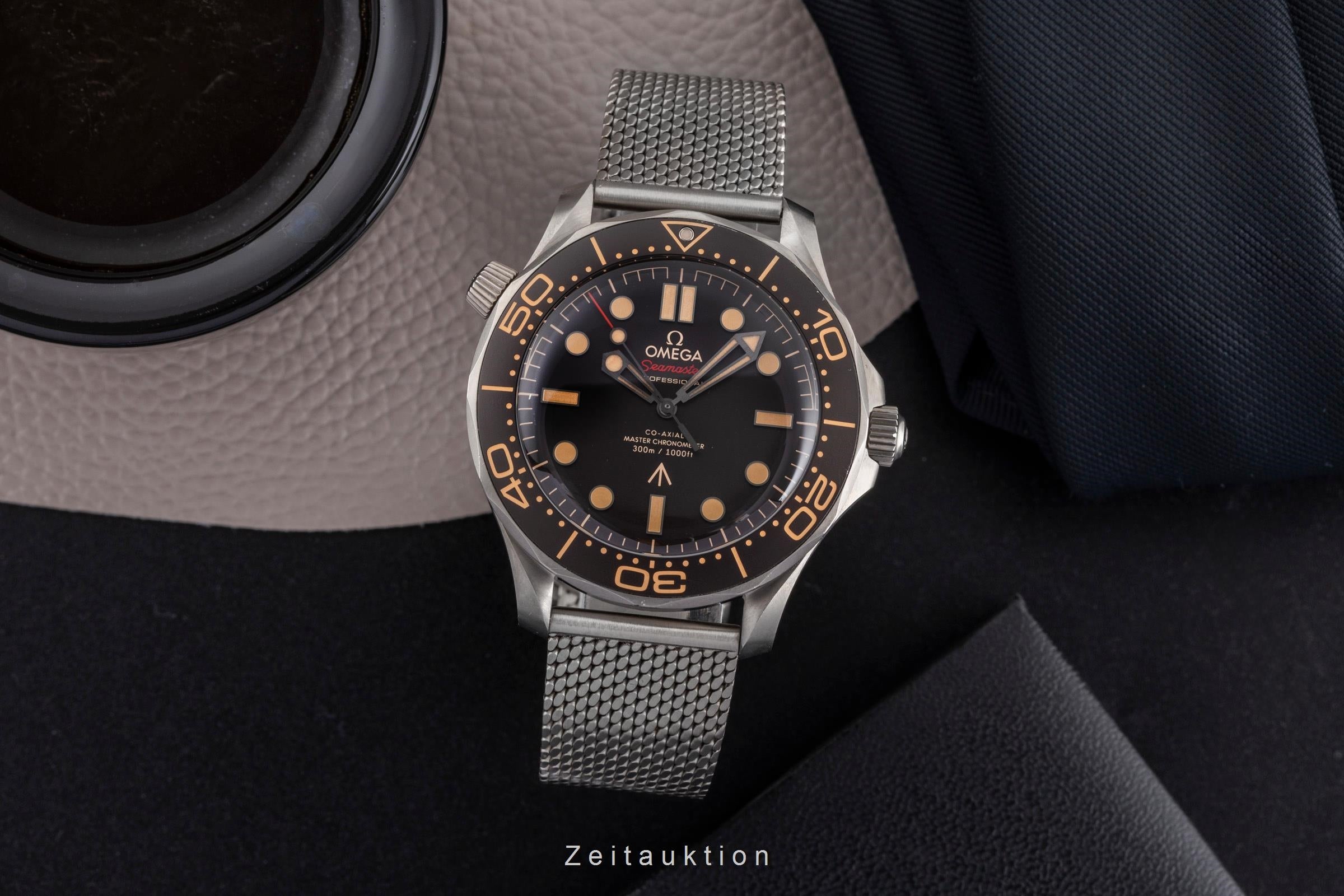 Omega Seamaster 007 Titan Automatik James Bond Ref. 210.90.42.20.01.001  [2502746]
