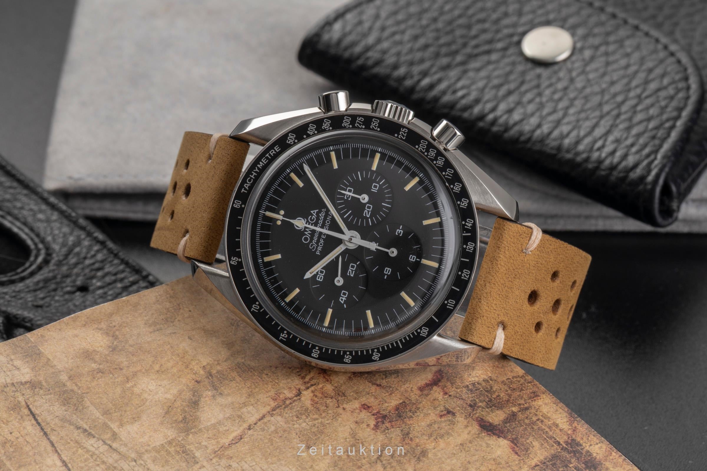 Omega Speedmaster Moonwatch chronograph steel manual winding men's watch ST 145.022 LP: 8300EUR  [2502758]