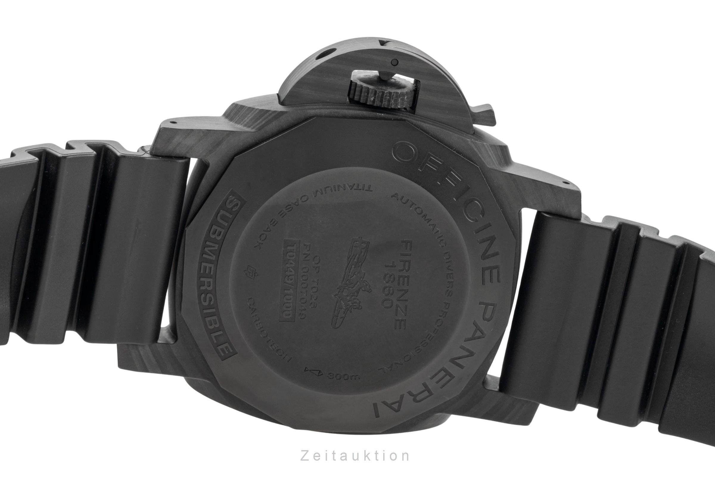 Panerai Submersible carbon automatic Kal. P.9000 Ref. PAM00616