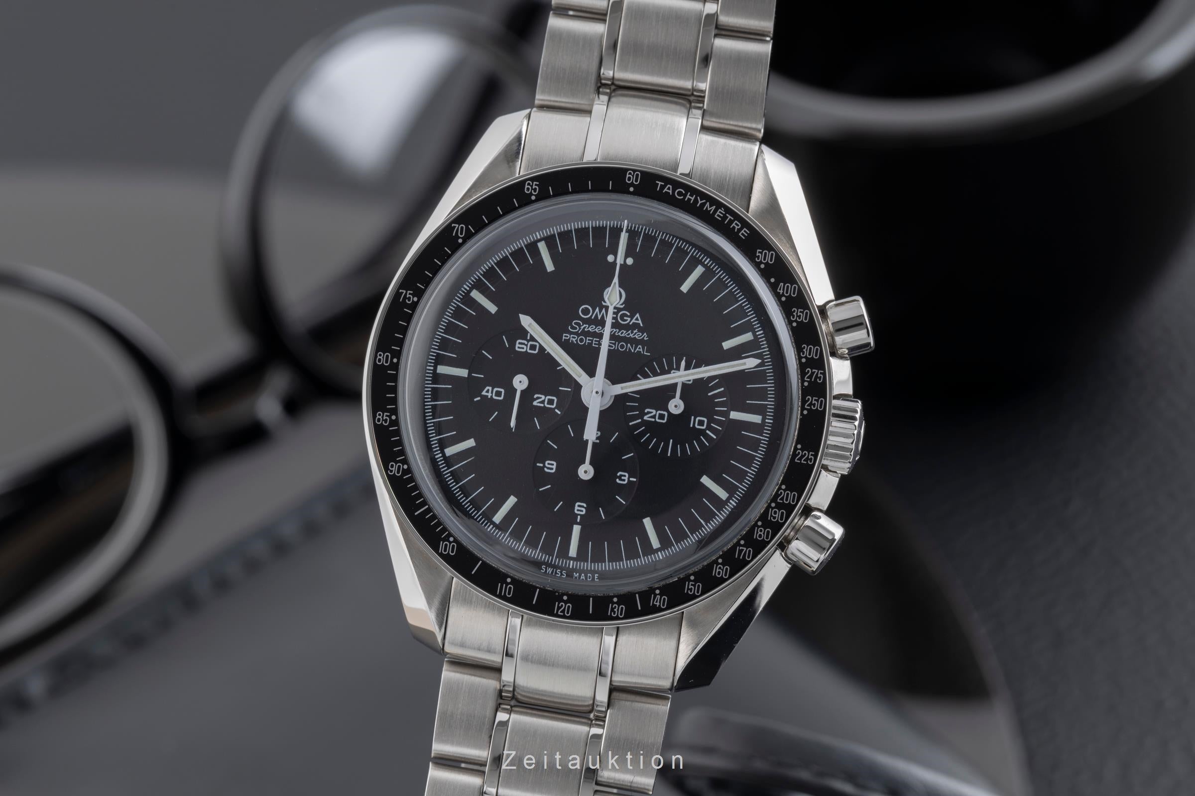 Omega Speedmaster Moonwatch chronograph steel manual winding men's watch 311.30.42.30.01.005 LP: 7600EUR  [2502962]