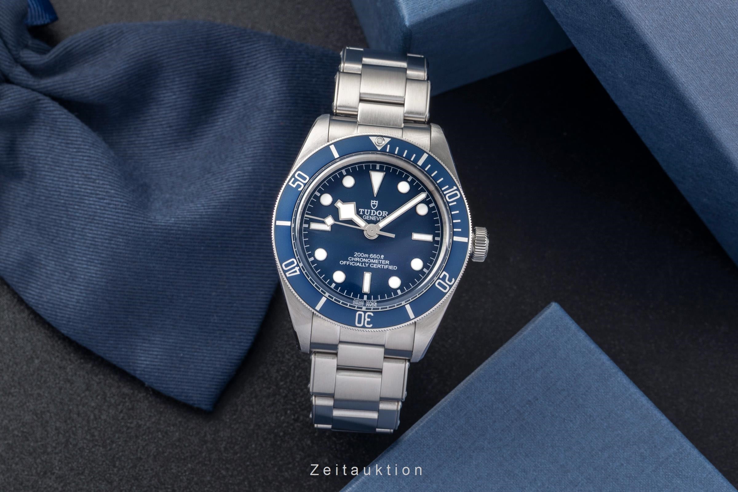 Tudor Black Bay steel automatic men's watch 79030B LP: 4150EUR  [2503056]