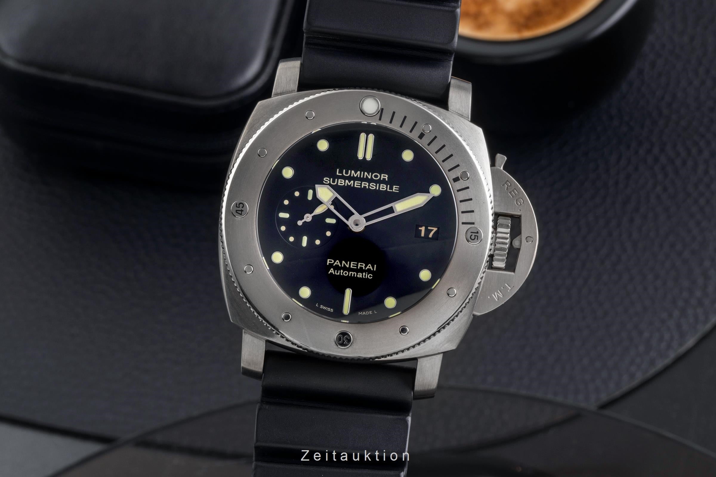 Panerai Submersible titanium automatic PAM003051