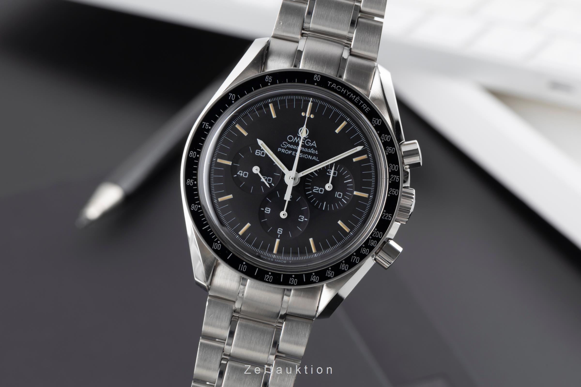 Omega Speedmaster Moonwatch chronographe acier à remontage manuel montre pour hommes 3590.50.00 LP: 7600EUR  [2503197]