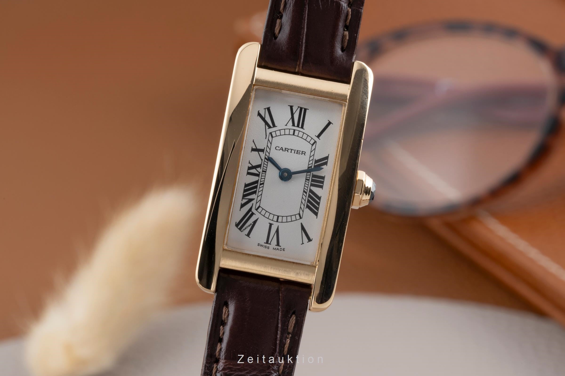 Cartier Tank Américaine or 18 ct quartz montre pour femmes W2601556 LP: 8300EUR  [2503267]
