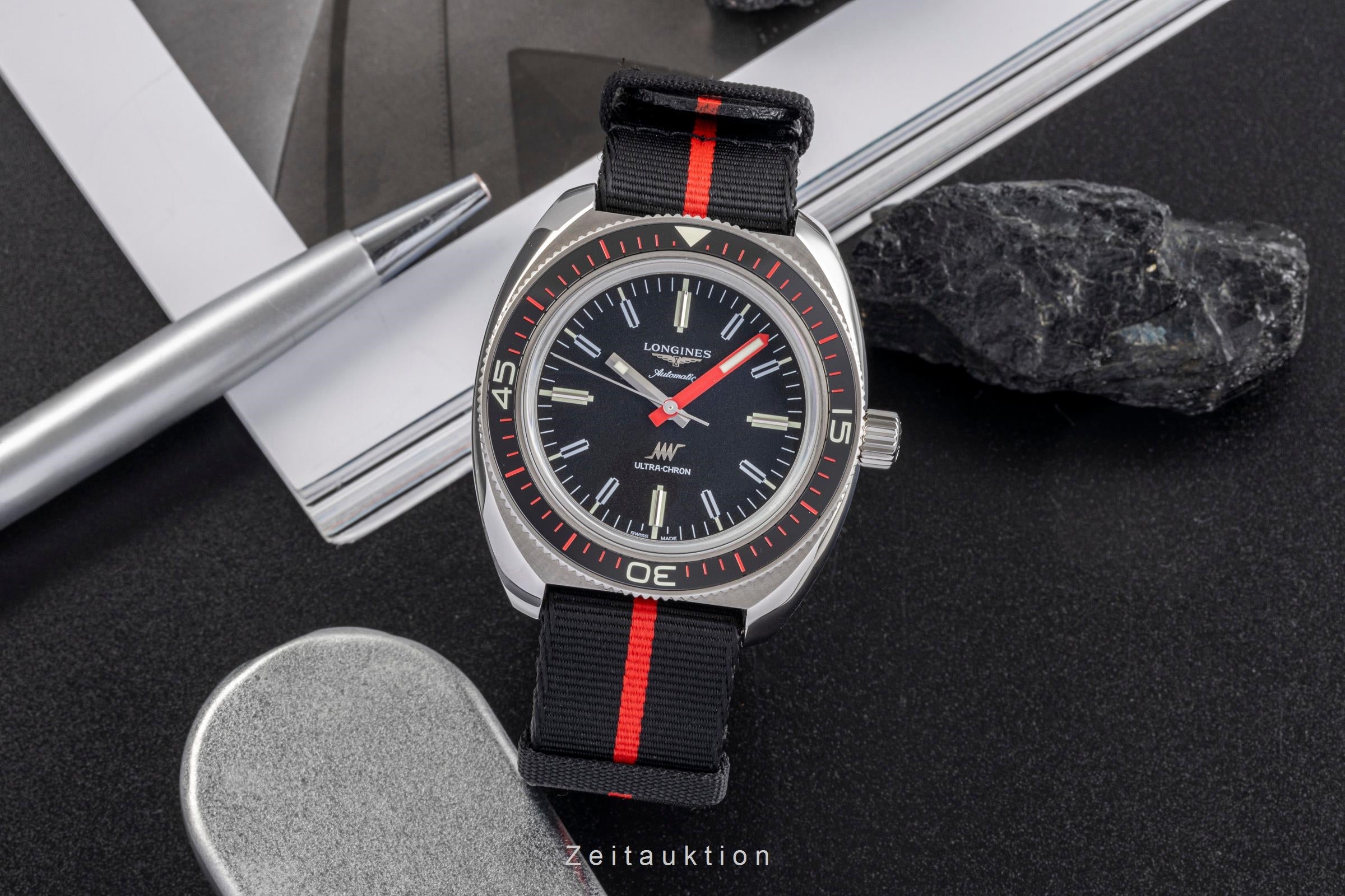 Longines Ultra Chron acier automatique montre pour hommes L2.836.4.52.9 LP: 4000EUR  [2503271]