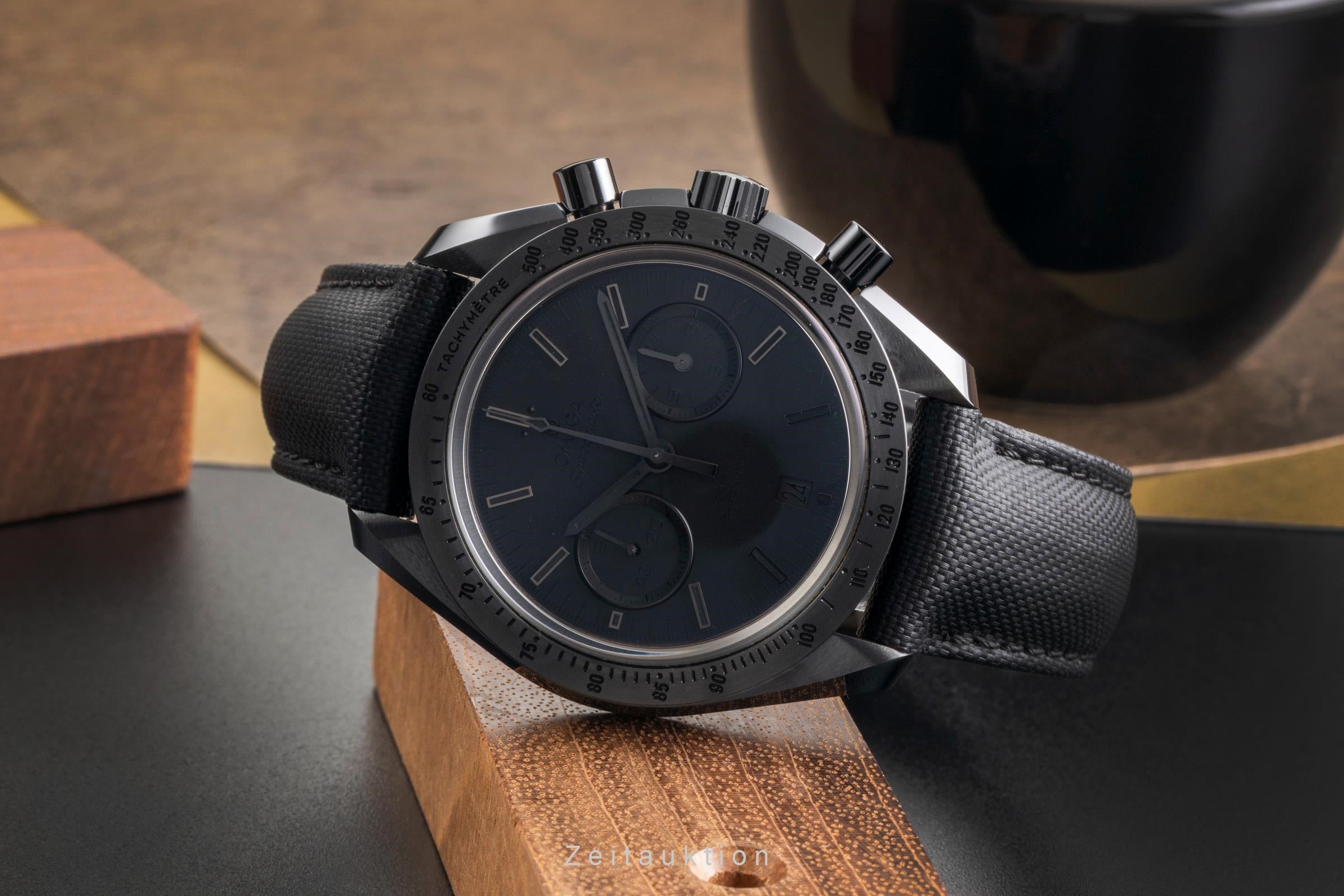 Omega Speedmaster Moonwatch chronograph ceramic automatic men's watch 311.92.44.51.01.005 LP: 13900EUR  [2503306]