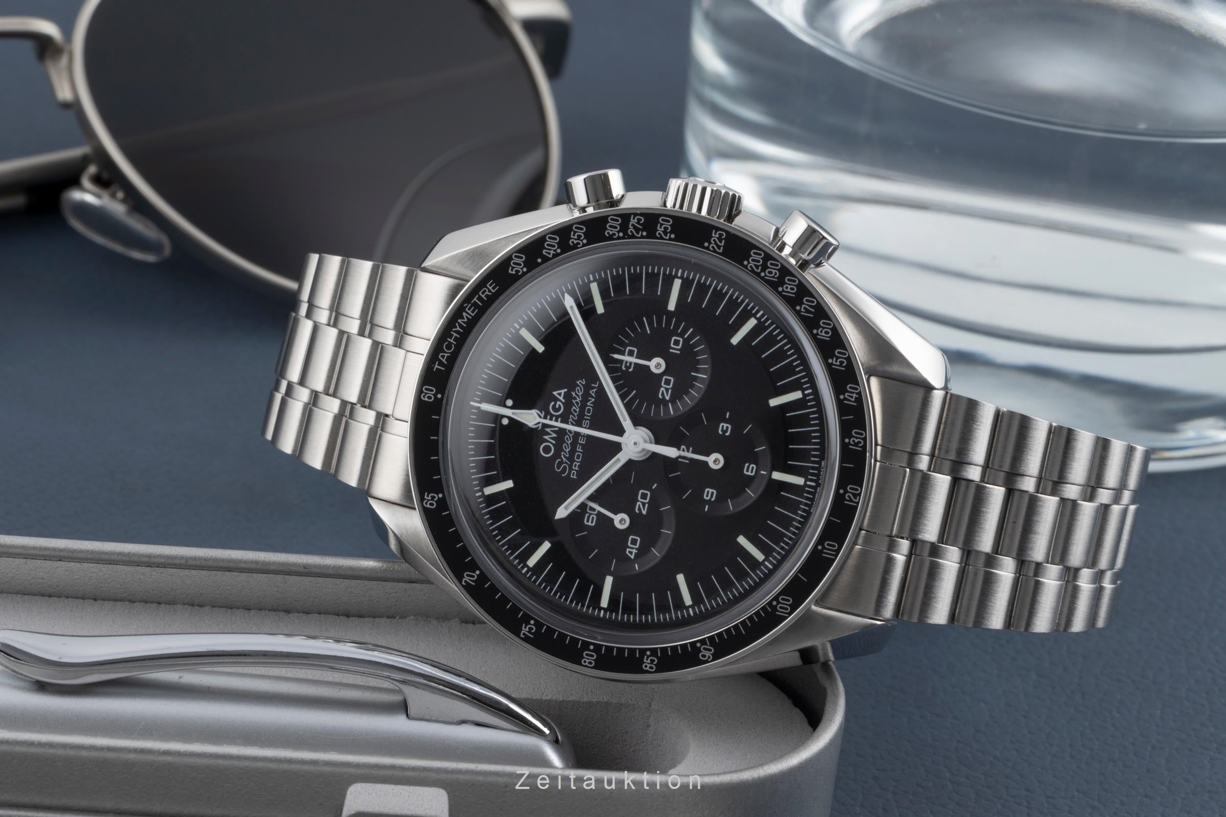 Omega Speedmaster Moonwatch chronograph steel manual winding men's watch 310.30.42.50.01.001 LP: 7600EUR  [2503319]