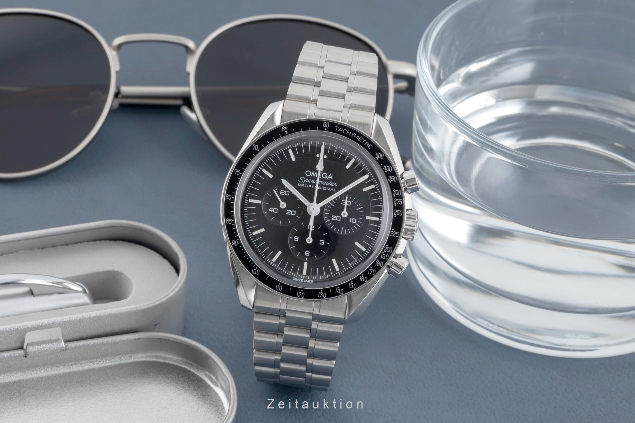 Omega Speedmaster Moonwatch chronograph steel manual winding men's watch 310.30.42.50.01.001 LP: 7600EUR  [2503319]