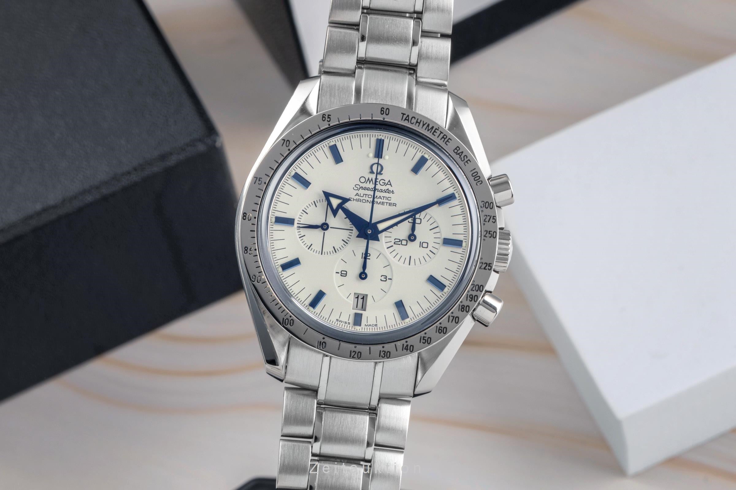 Omega Speedmaster chronograph steel automatic Kal. 3303 Ref