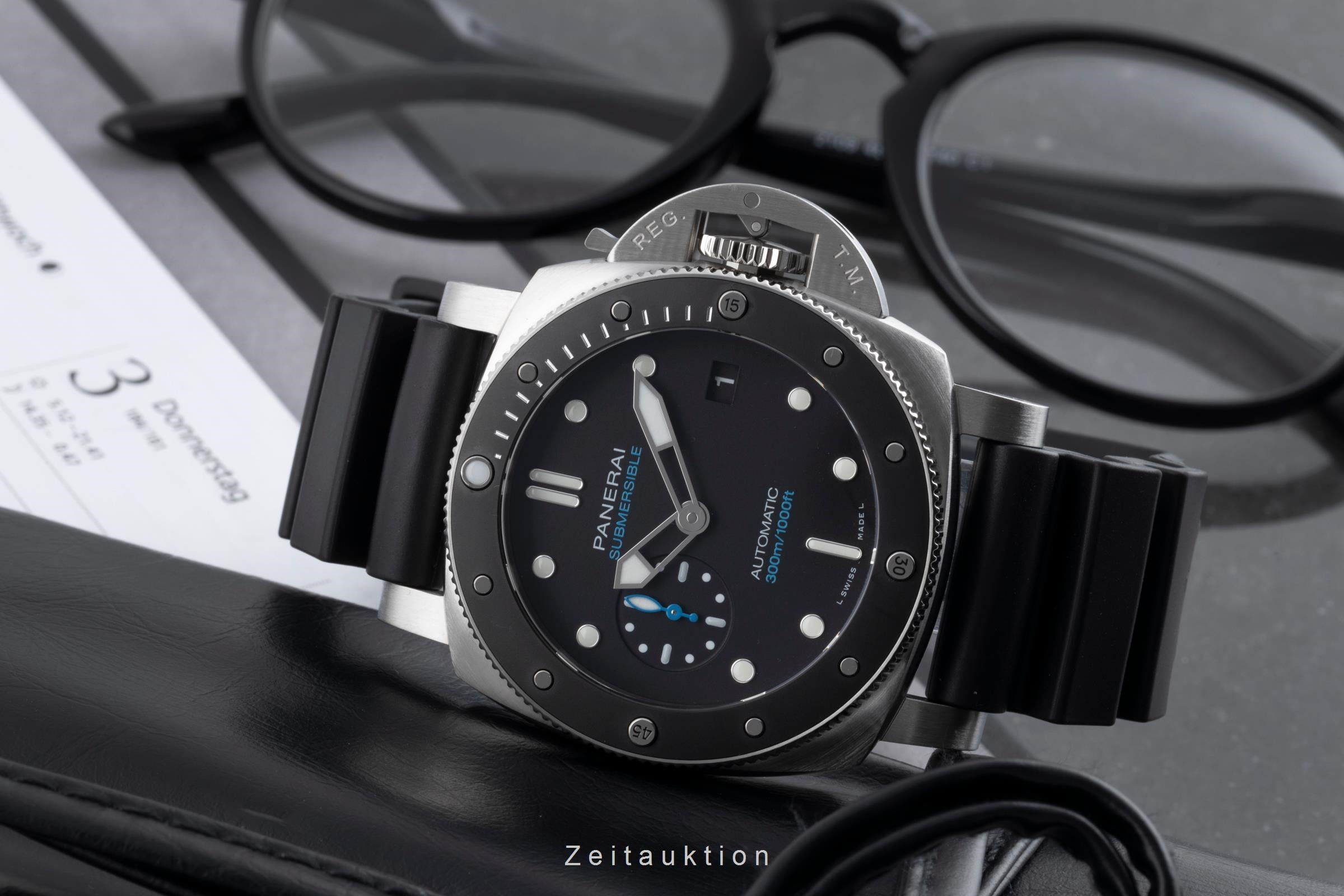 Panerai Submersible steel automatic men's watch PAM02683 LP: 10700EUR  [2503361]