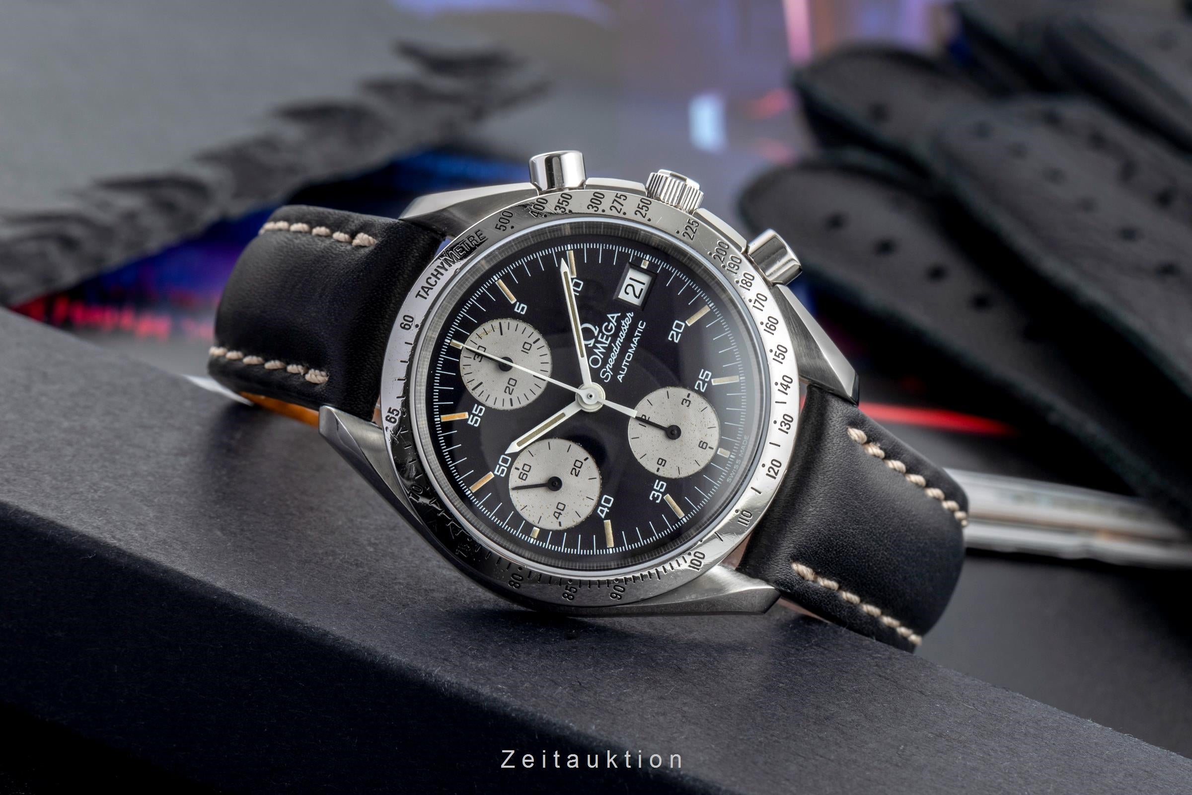 Omega Speedmaster Date chronograph steel automatic 1152 Ref