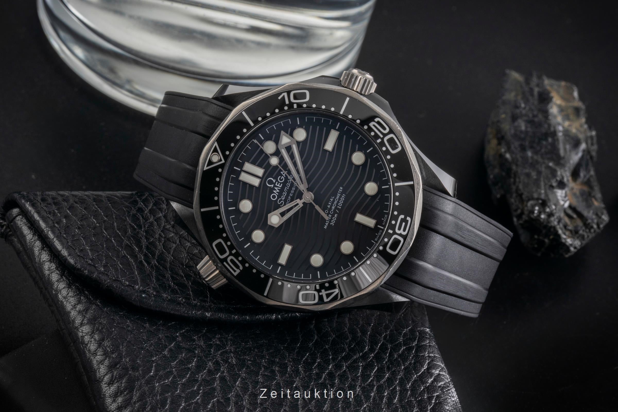 Omega Seamaster céramique / titane automatique montre pour hommes 210.92.44.20.01.001 LP: 9700EUR  [2503511]