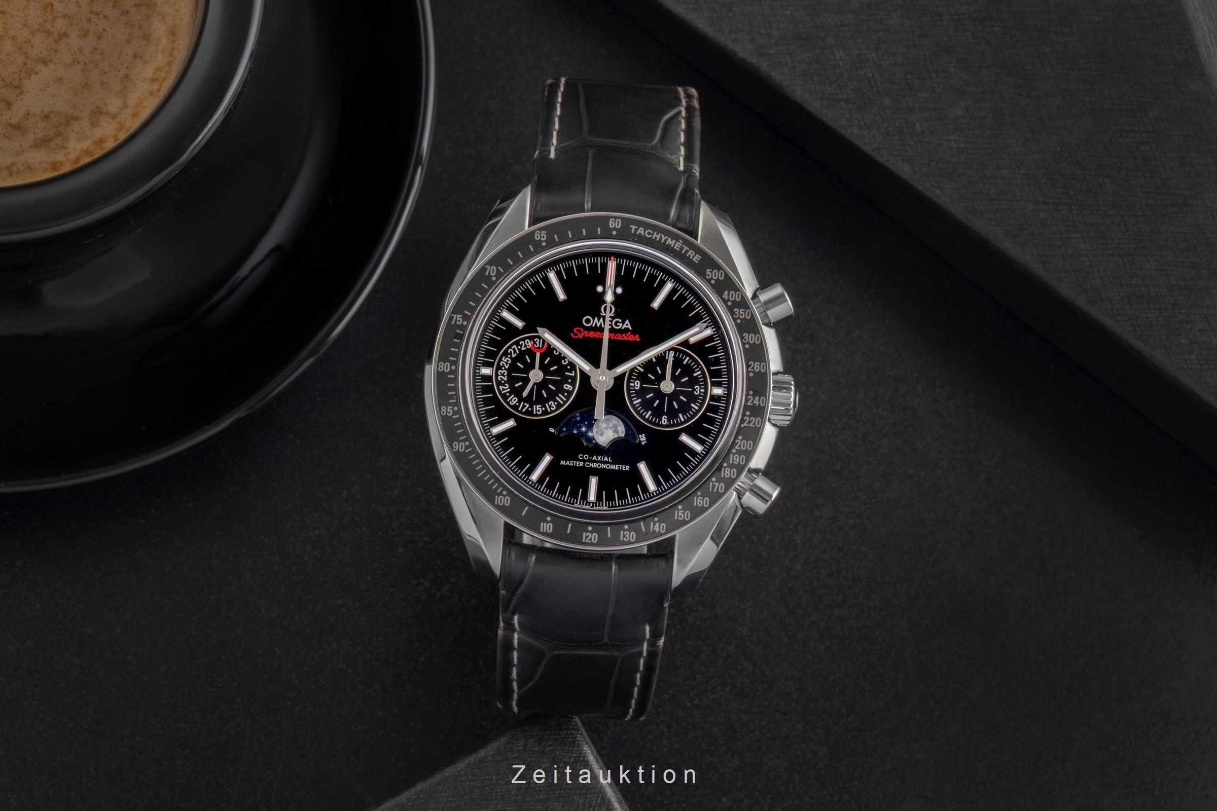 Omega Speedmaster chronographe acier automatique montre pour hommes 304.33.44.52.01.001 LP: 12200EUR  [2503513]