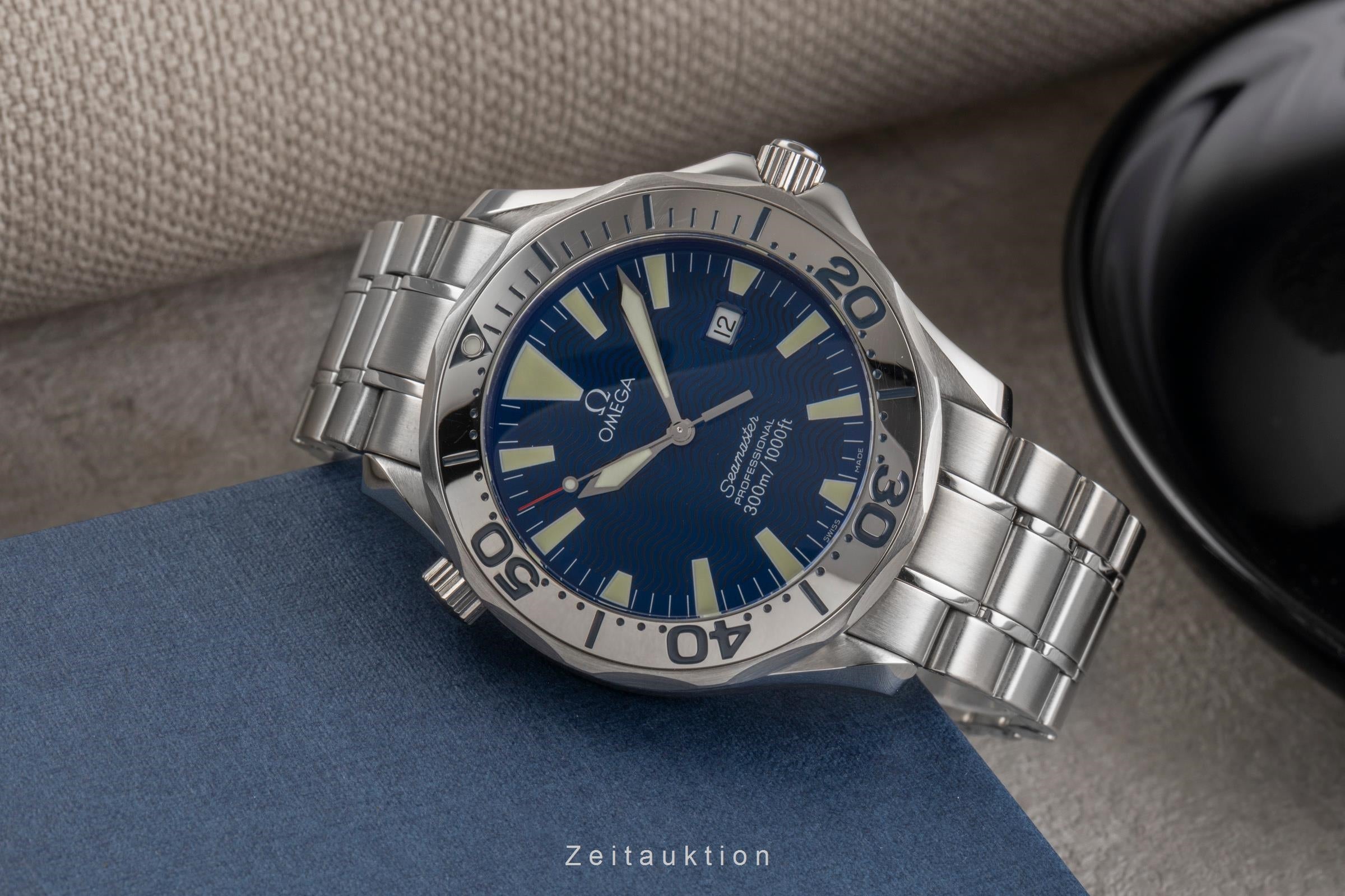 Omega Seamaster steel quartz men's watch 2265.80.00  [2503539]