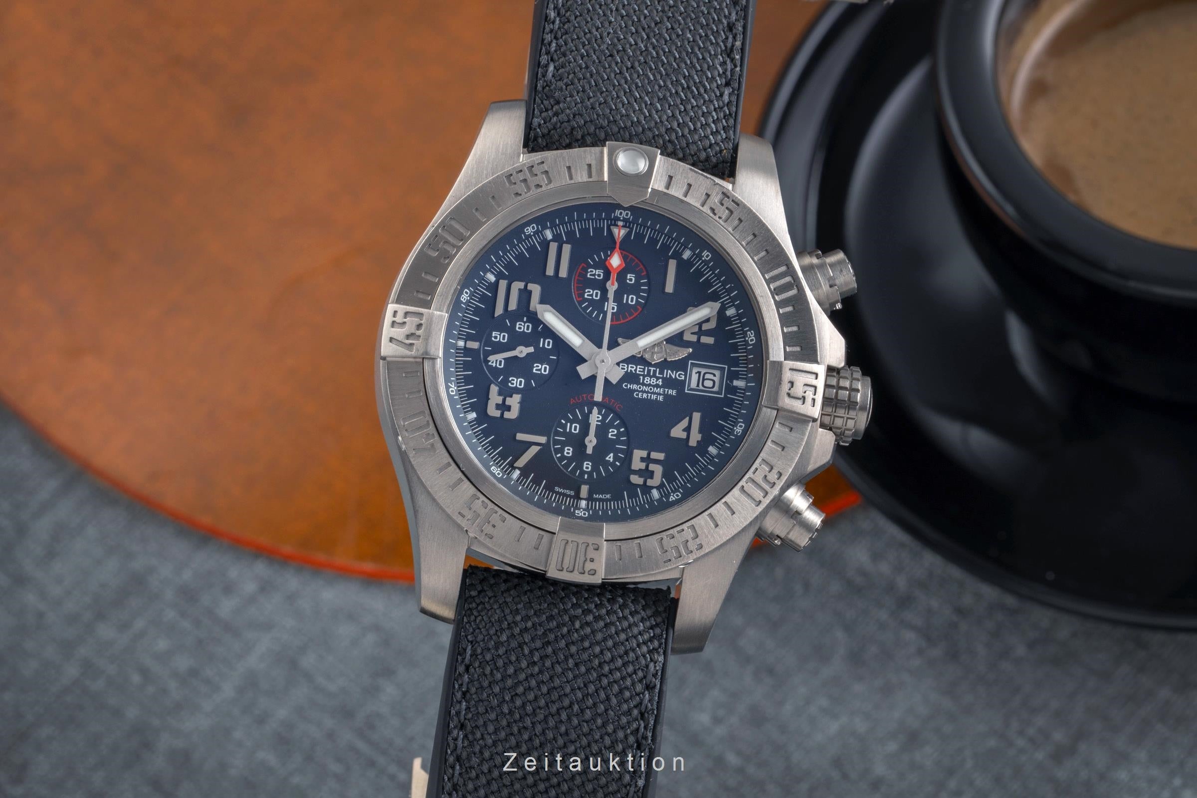 Breitling Avenger Bandit Chronograph Titan Automatik Ref. E1338310/M534 B&P 2019 [2503541]