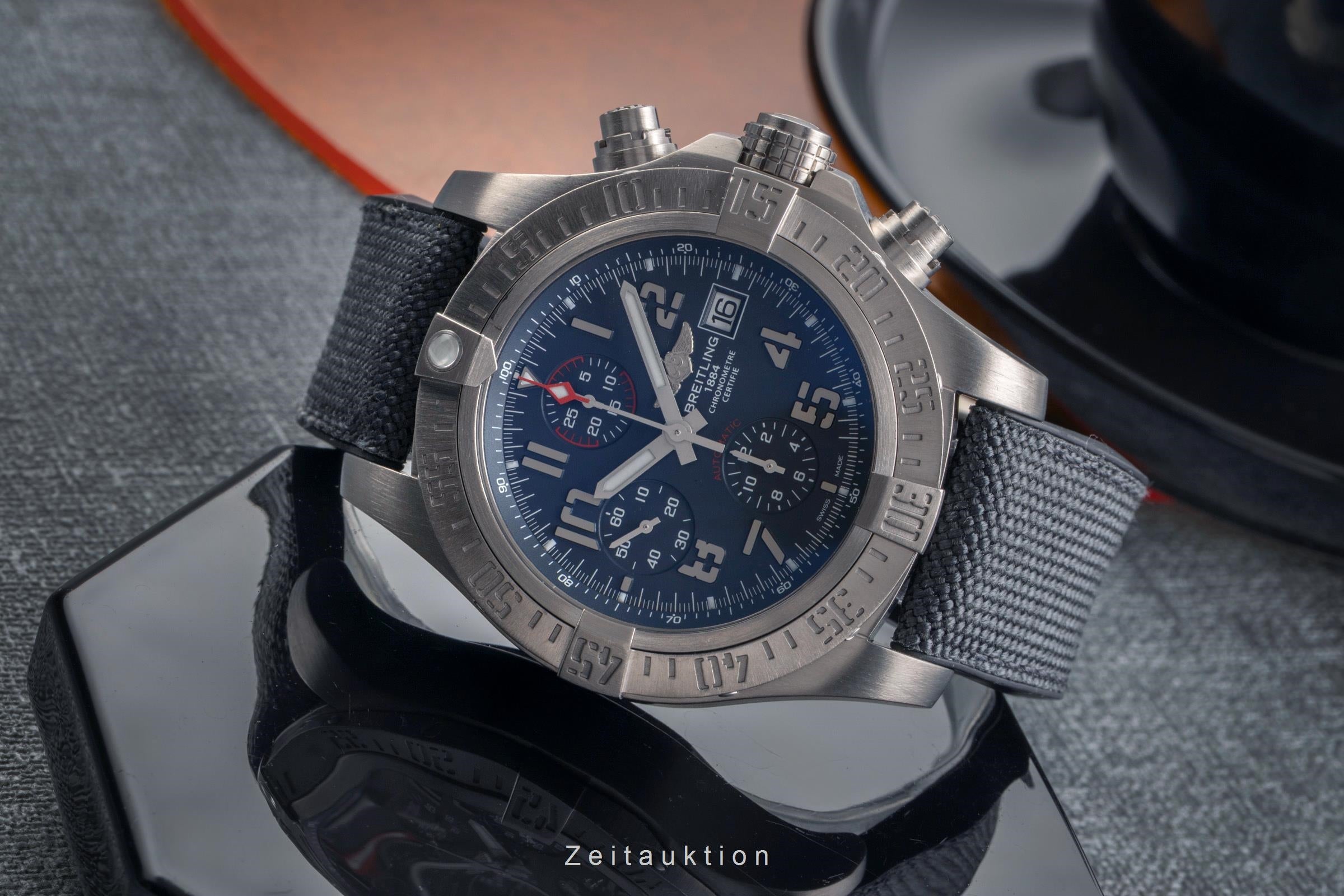 Breitling Avenger Bandit Chronograph Titan Automatik Ref. E1338310/M534 B&P 2019 [2503541]