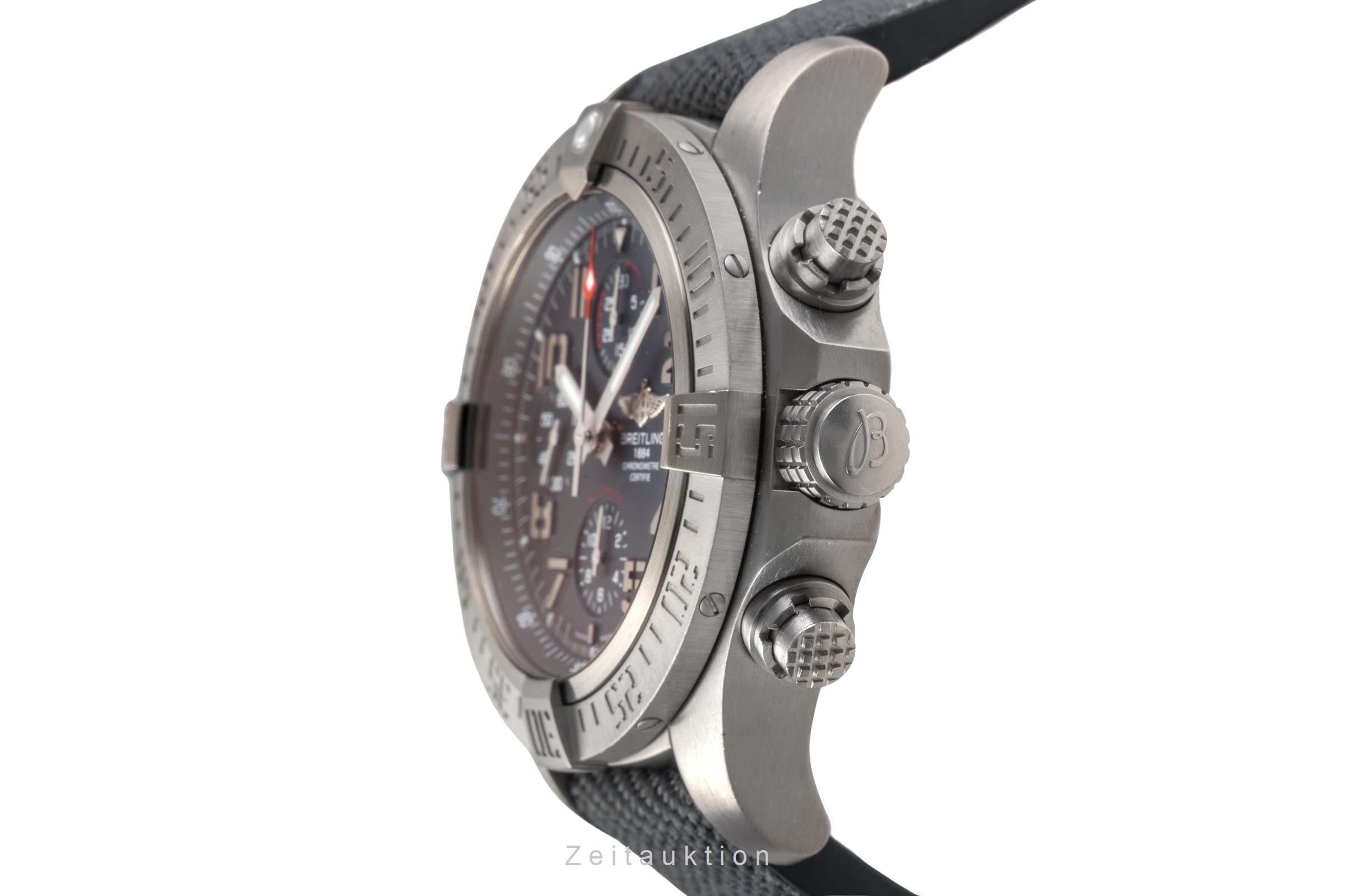 Breitling Avenger Bandit Chronograph Titan Automatik Ref. E1338310/M534 B&P 2019 [2503541]