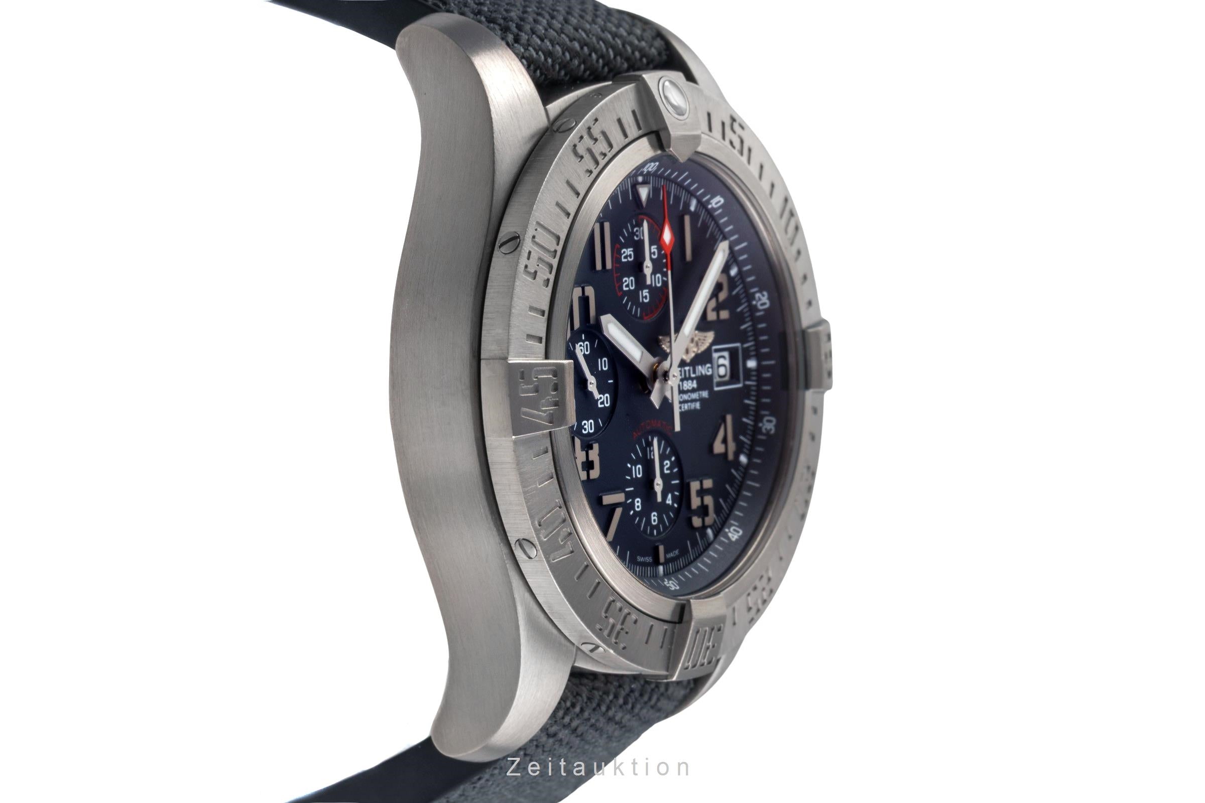 Breitling Avenger Bandit Chronograph Titan Automatik Ref. E1338310/M534 B&P 2019 [2503541]