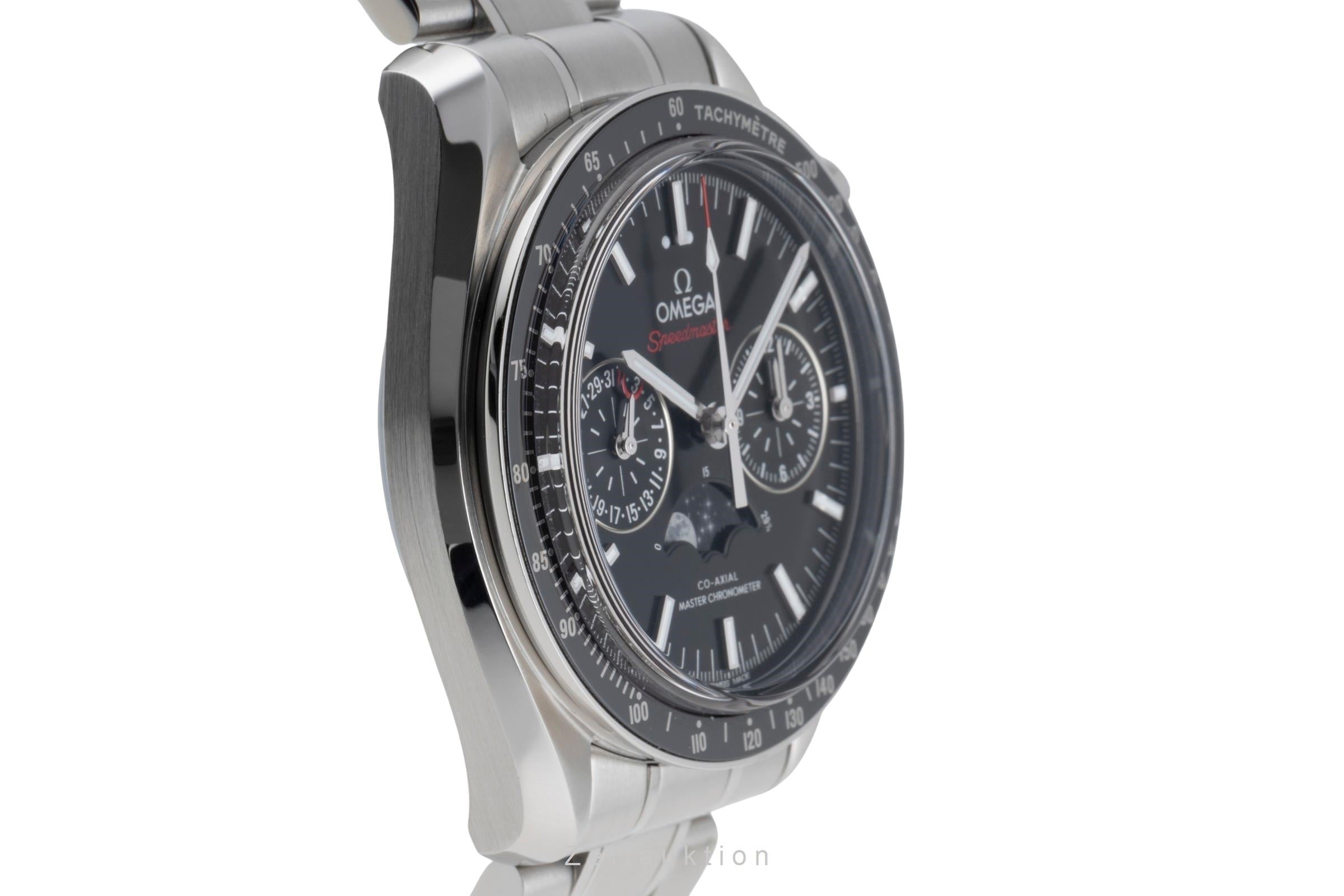 Omega Speedmaster chronograph steel automatic men's watch 304.30.44.52.01.001 LP: 12600EUR  [2503684]