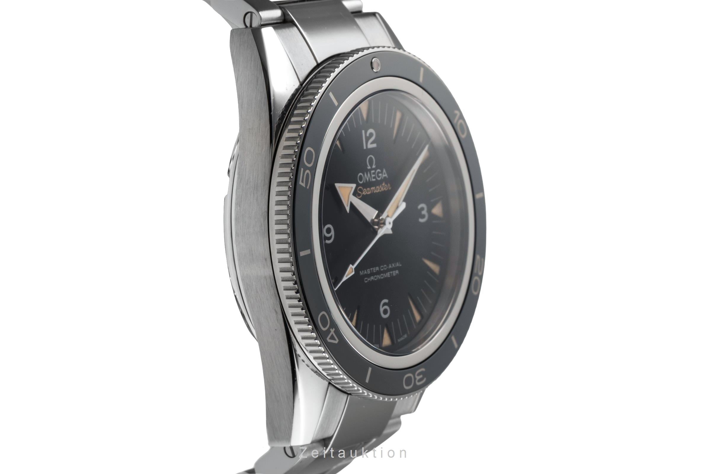 Omega Speedmaster steel automatic men's watch 233.30.41.21.01.001 LP: 7700EUR  [2503825]