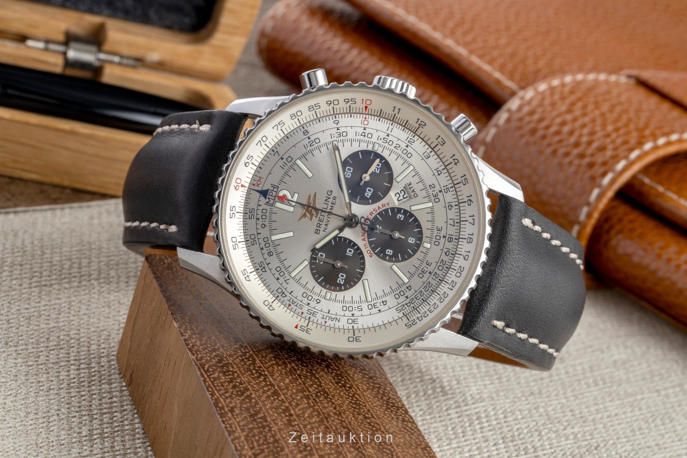 Breitling Navitimer chronographe acier automatique montre pour hommes A4132213/E505  [2503866]