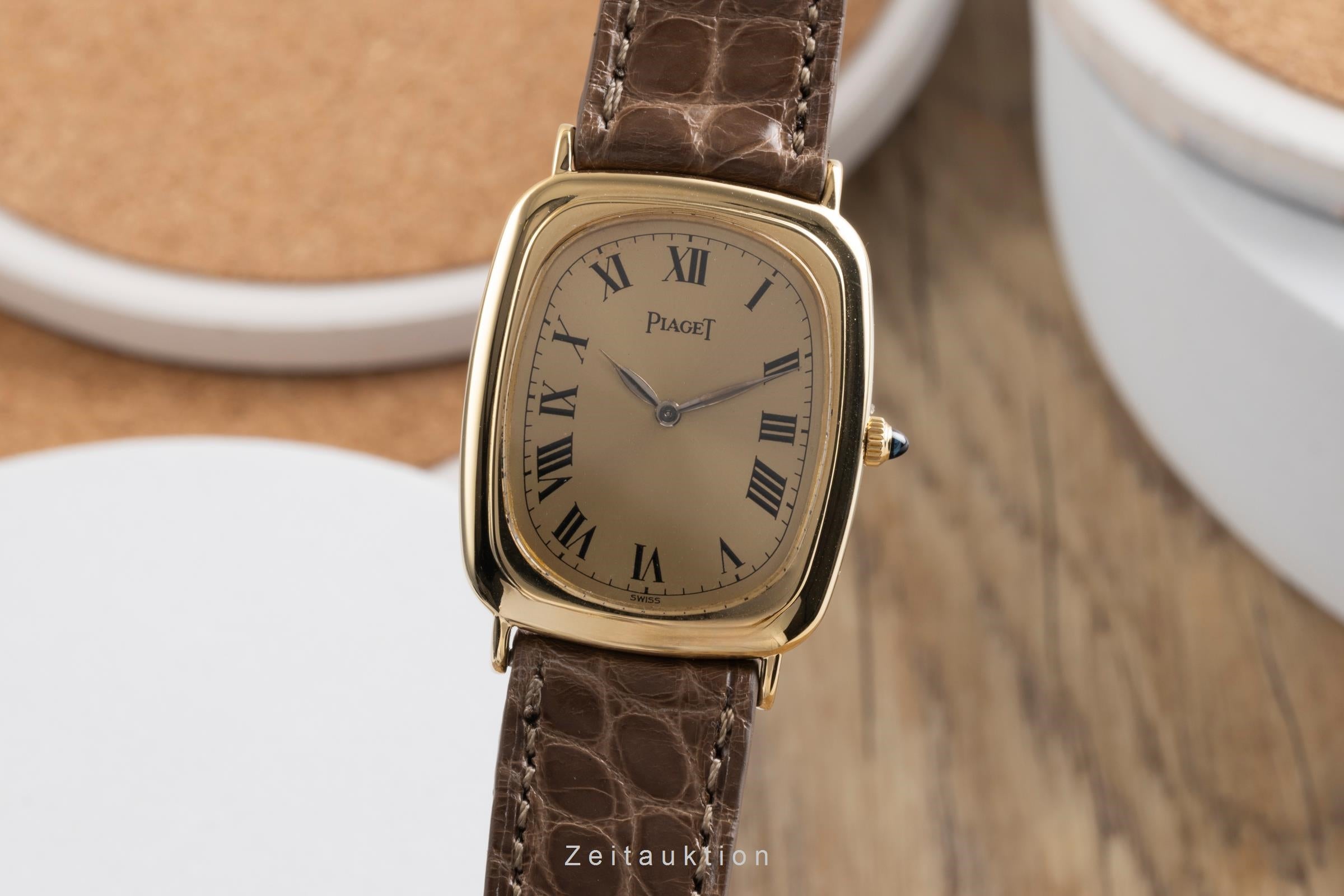 Piaget Classique 18K Gold (0,750) Handaufzug Damenuhr Ref. 9251 Klassiker  [2503895]