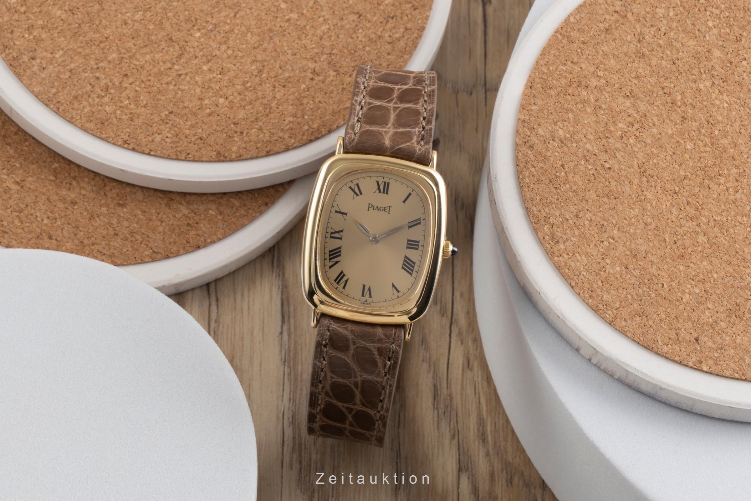 Piaget Classique 18K Gold (0,750) Handaufzug Damenuhr Ref. 9251 Klassiker  [2503895]