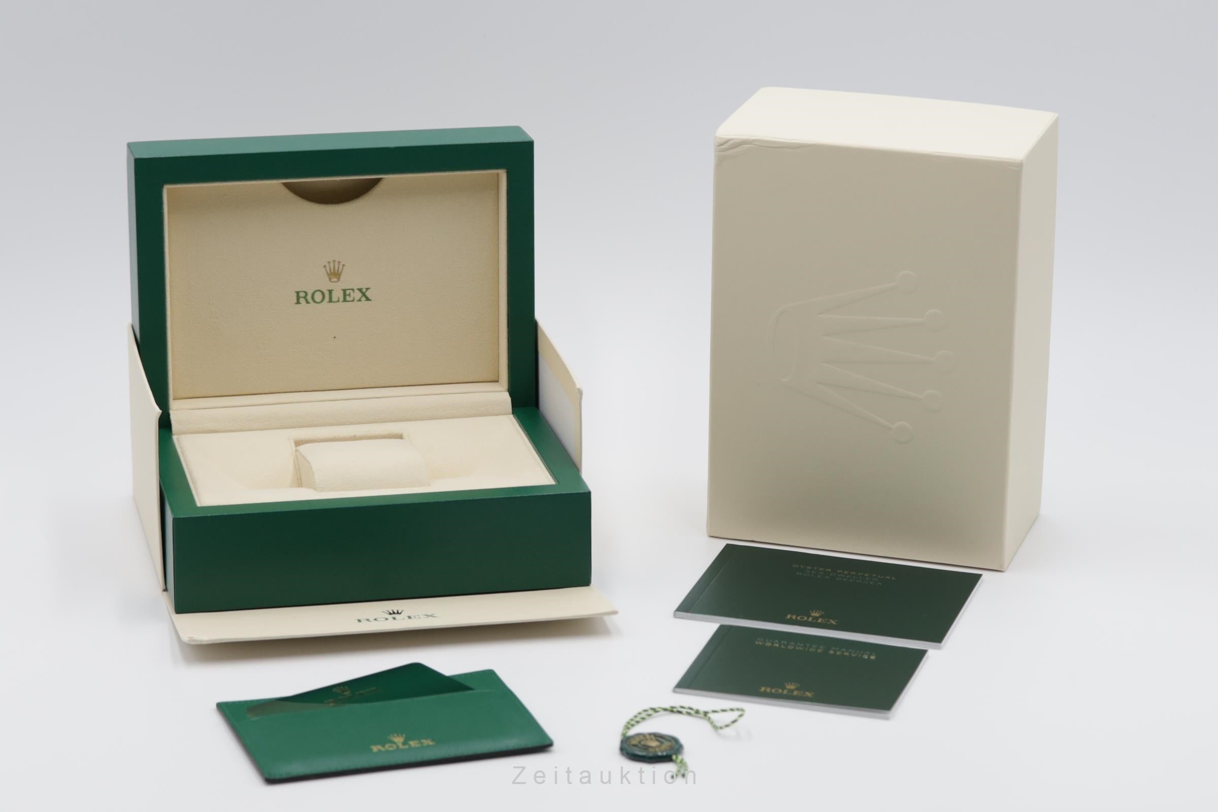 Rolex Sea-Dweller steel automatic men's watch 126600  [2503935]