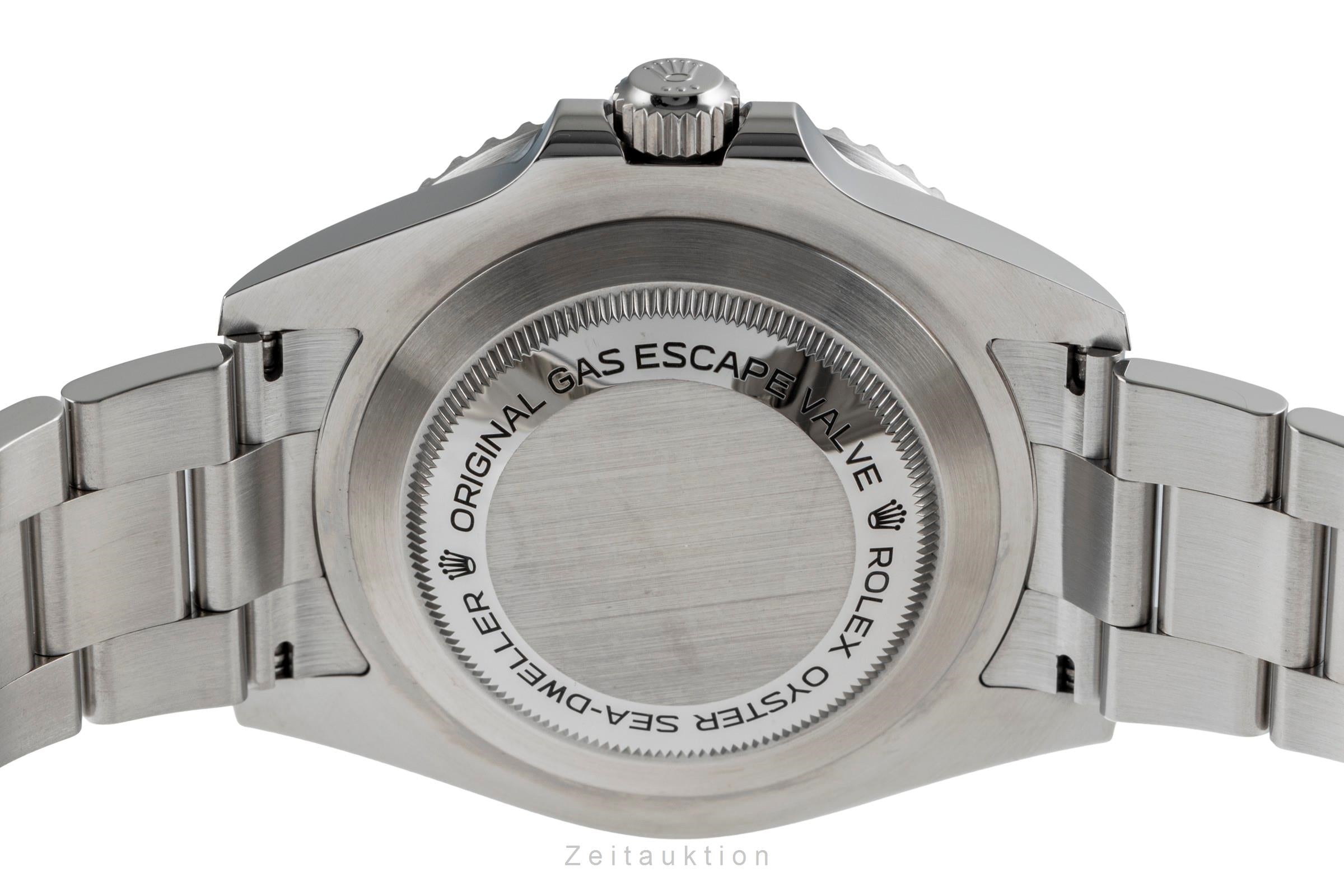 Rolex Sea-Dweller steel automatic men's watch 126600  [2503935]
