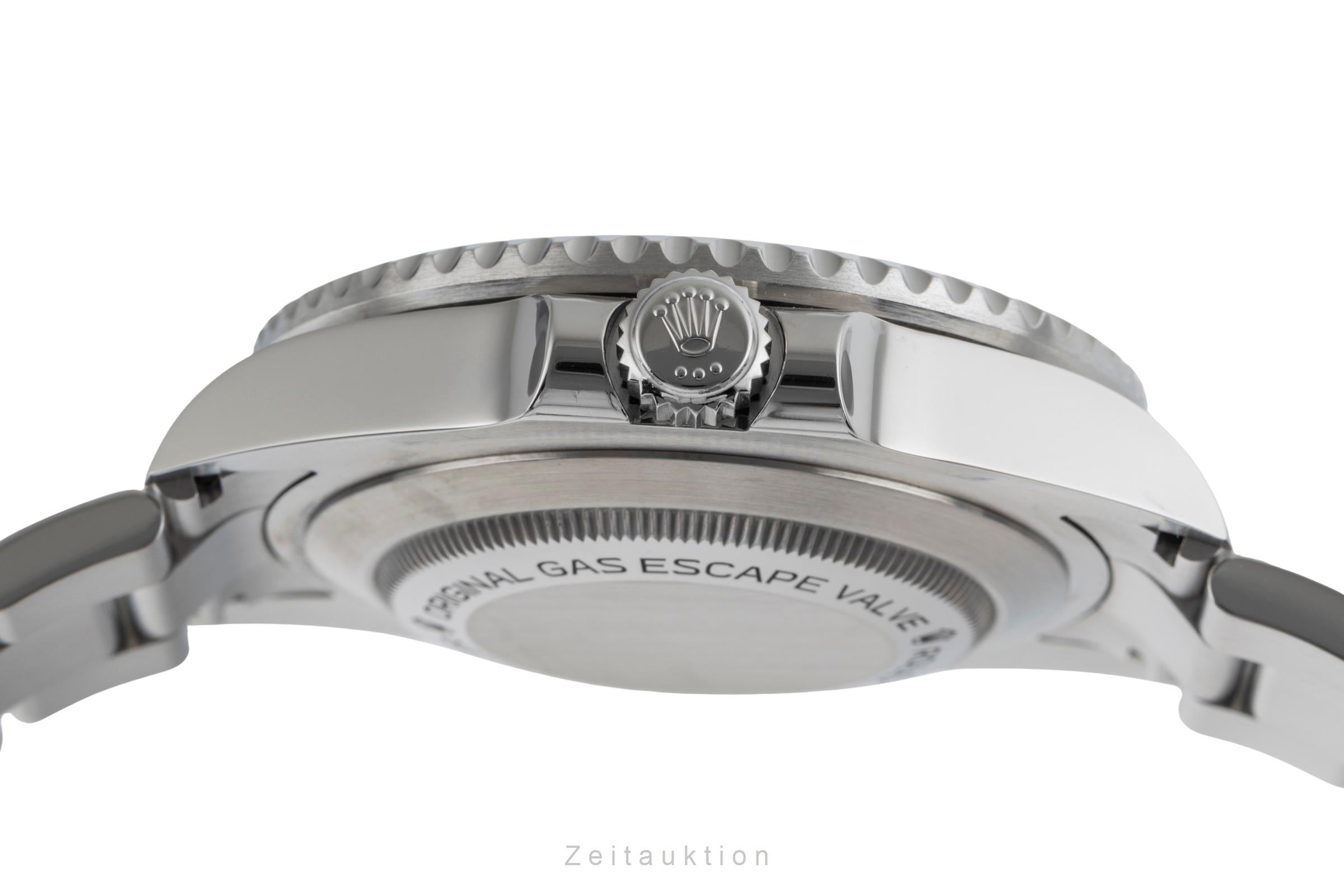 Rolex Sea-Dweller steel automatic men's watch 126600  [2503935]
