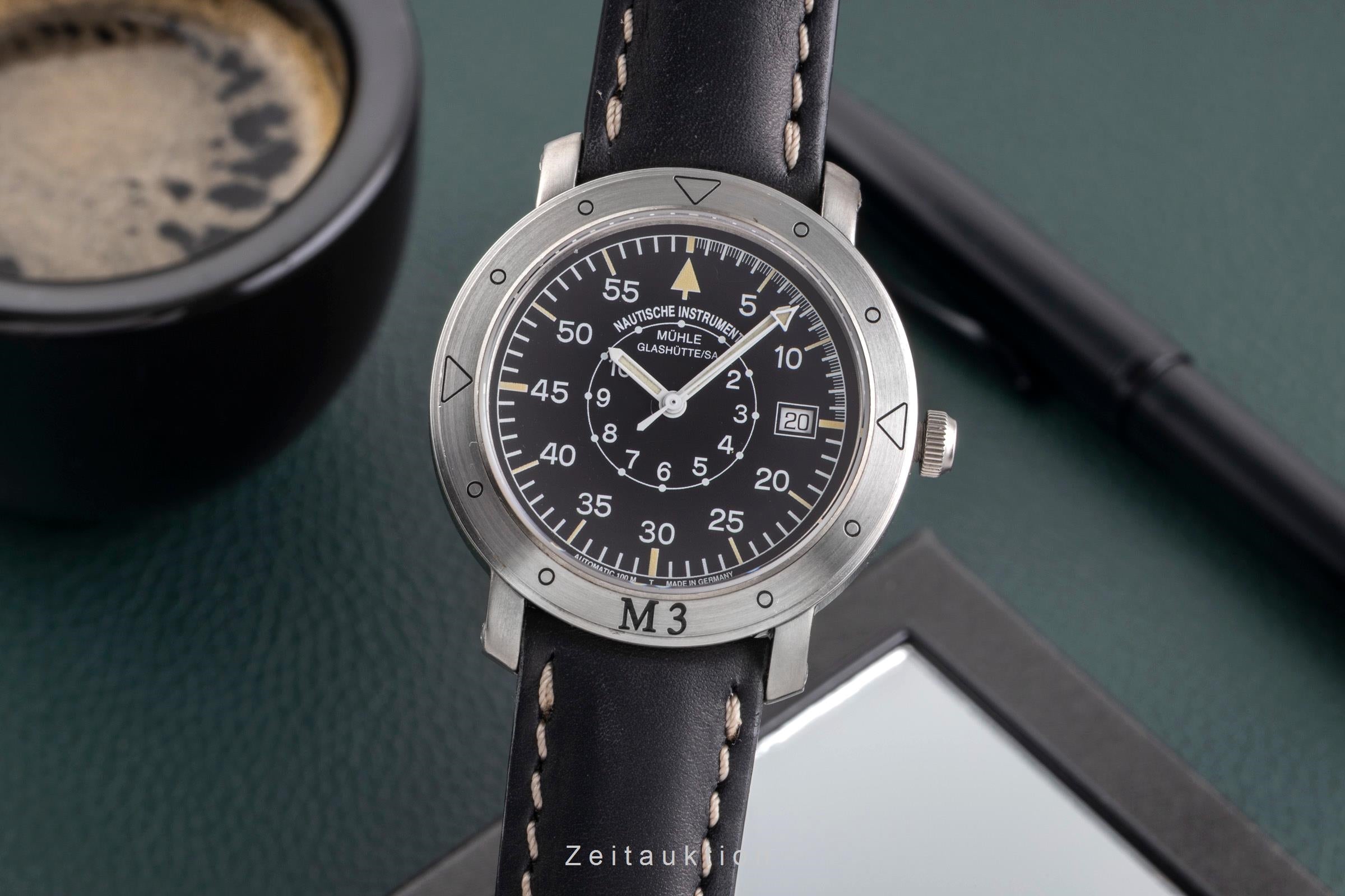 Mühle Marinefliegeruhr  titane  automatique montre pour hommes M13050 Limited  [2503960]