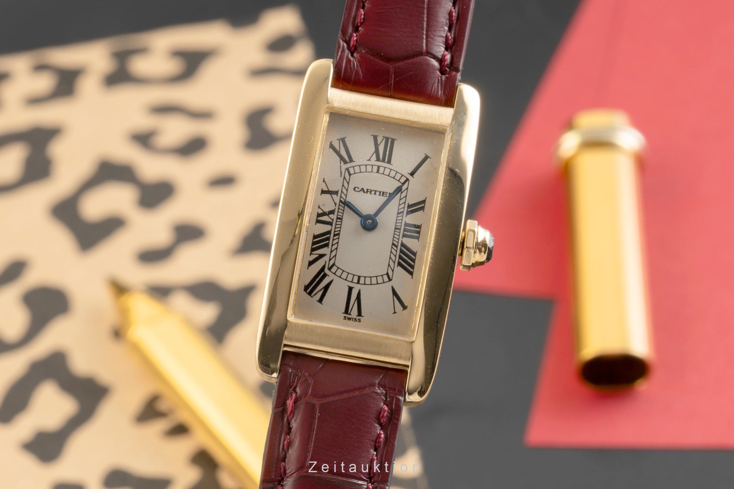 Cartier Tank Américaine or 18 ct quartz montre pour femmes W2601556, 1710  [2504040]