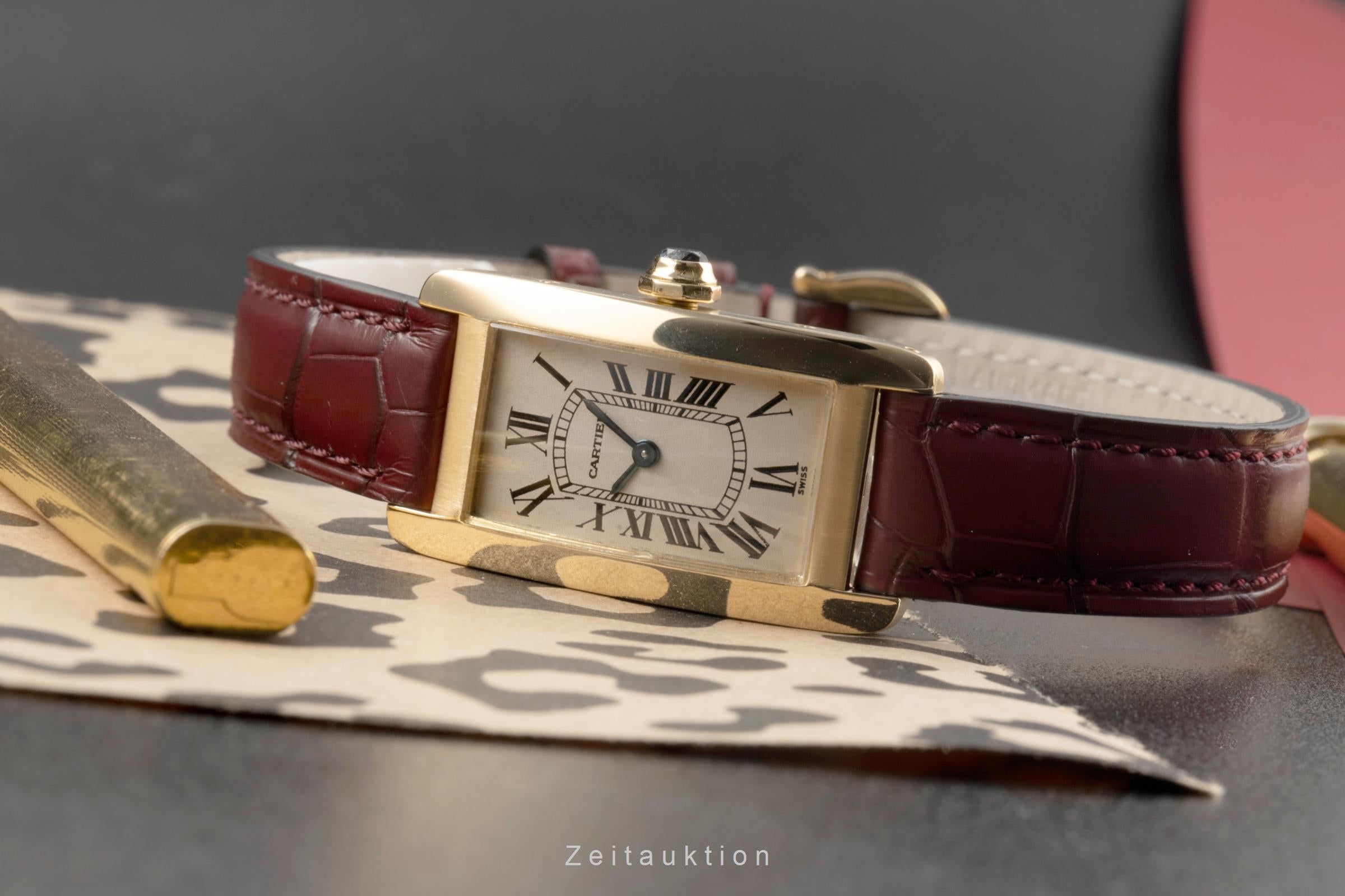 Cartier Tank Américaine or 18 ct quartz montre pour femmes W2601556, 1710  [2504040]