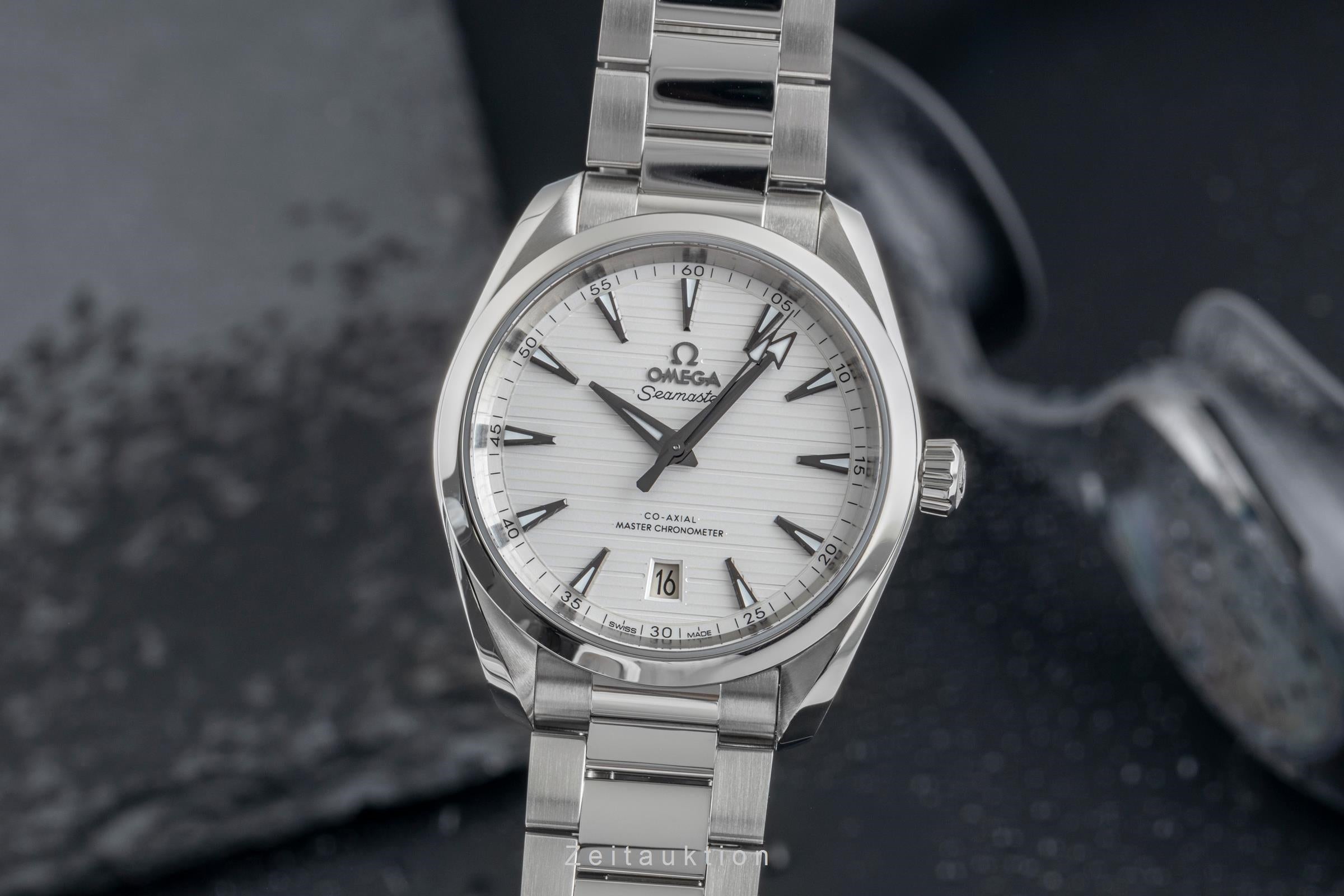 OMEGA SEAMASTE﻿R Automatic Chronometer D3A869EF-0D4F-4D71-B387-