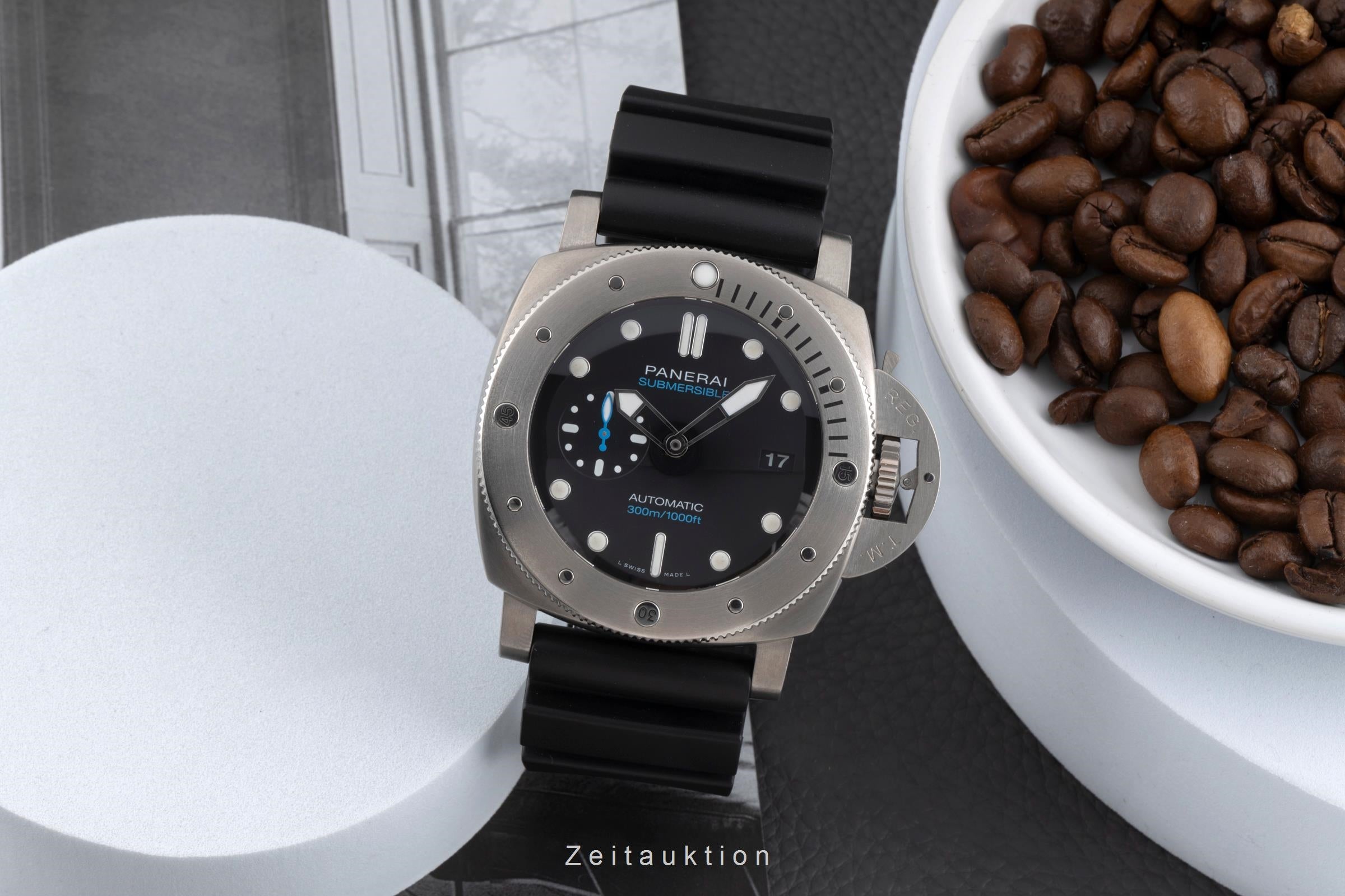 Panerai Submersible titanium automatic men's watch PAM01305  [2504138]