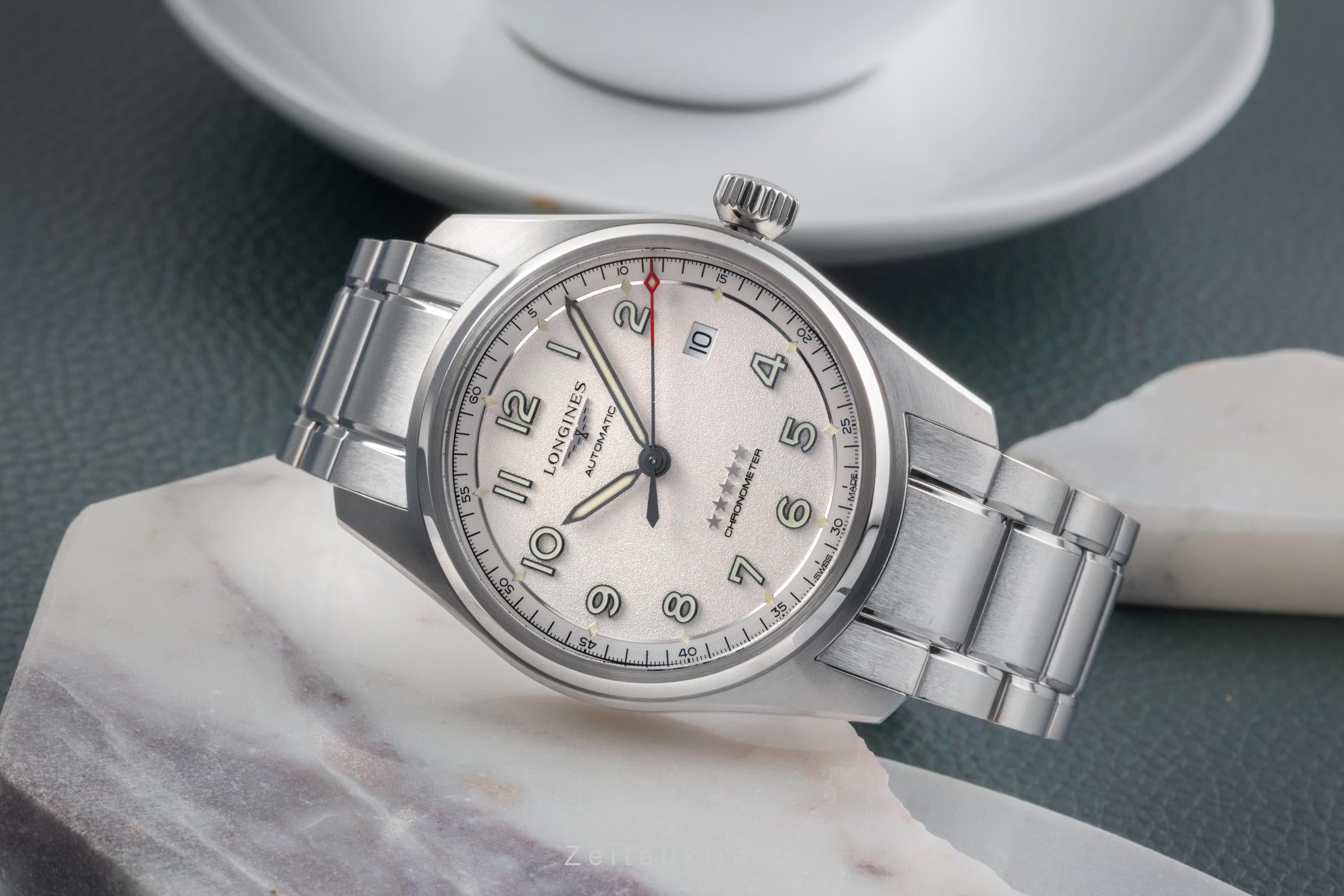 Longines Spirit acier automatique montre pour hommes L3.810.4.73.9  [2504201]