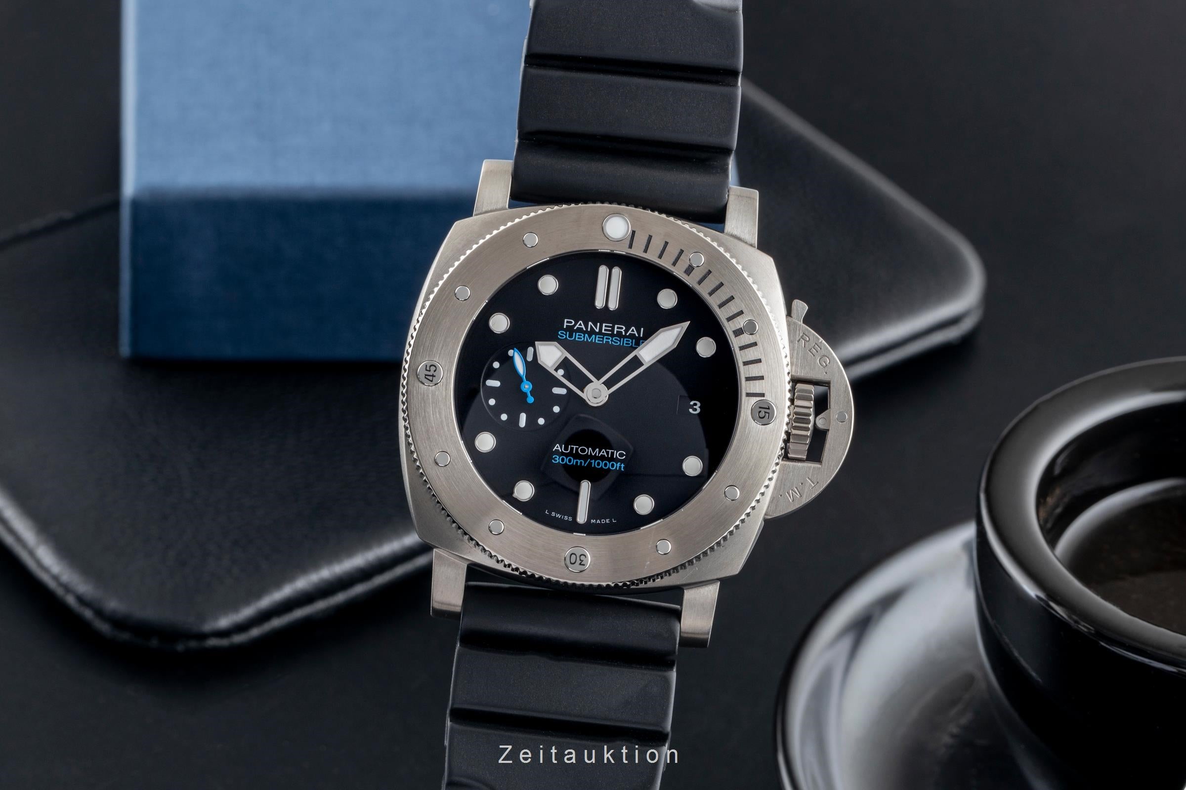 Panerai Submersible titanium automatic men's watch PAM01305 LP: 10900EUR  [2504205]