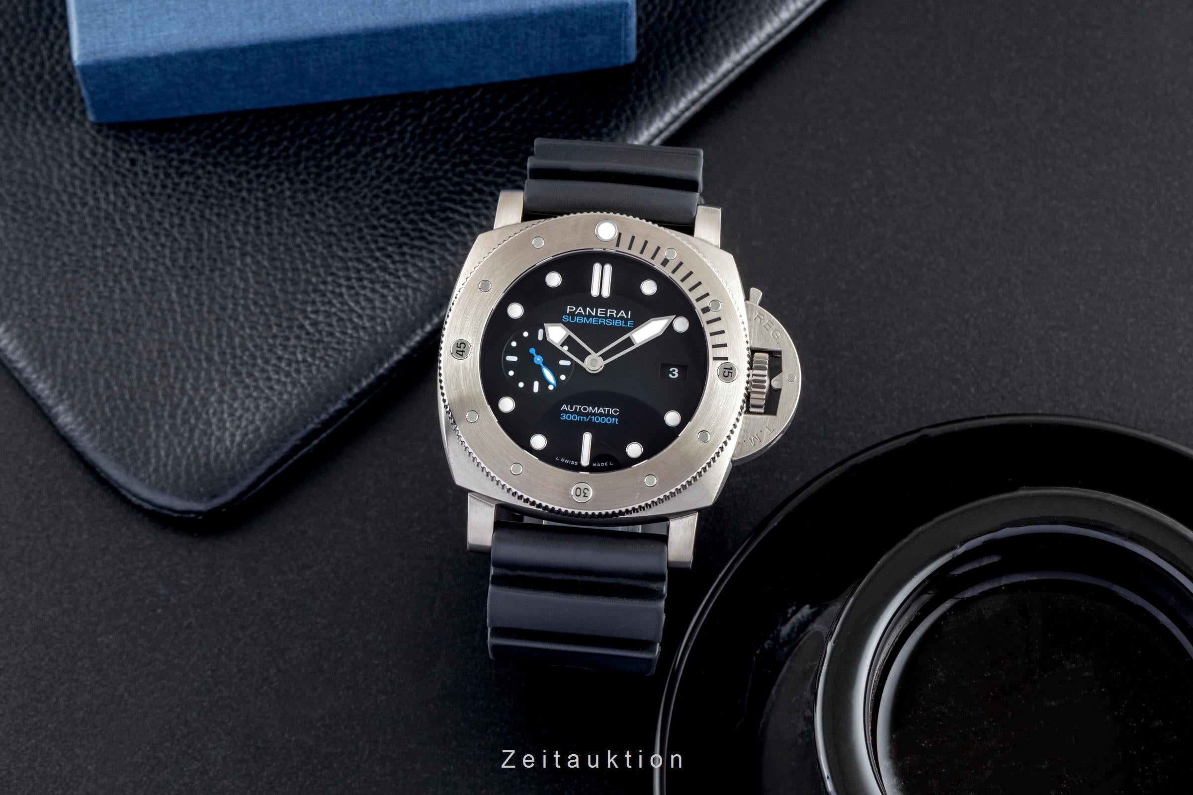 Panerai Submersible titanium automatic men's watch PAM01305 LP: 10900EUR  [2504205]