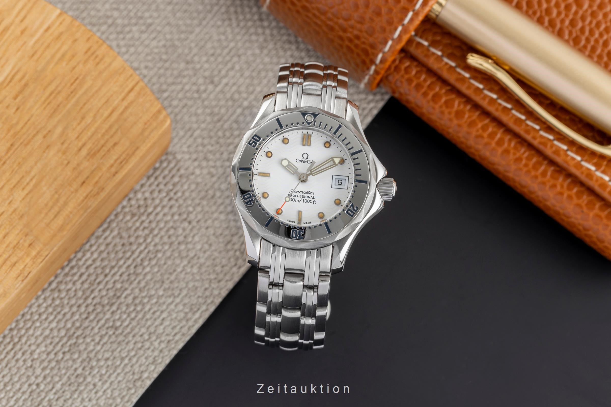 Omega Seamaster steel quartz Kal. 1424 Ref. 2582.20.00 | 2504275