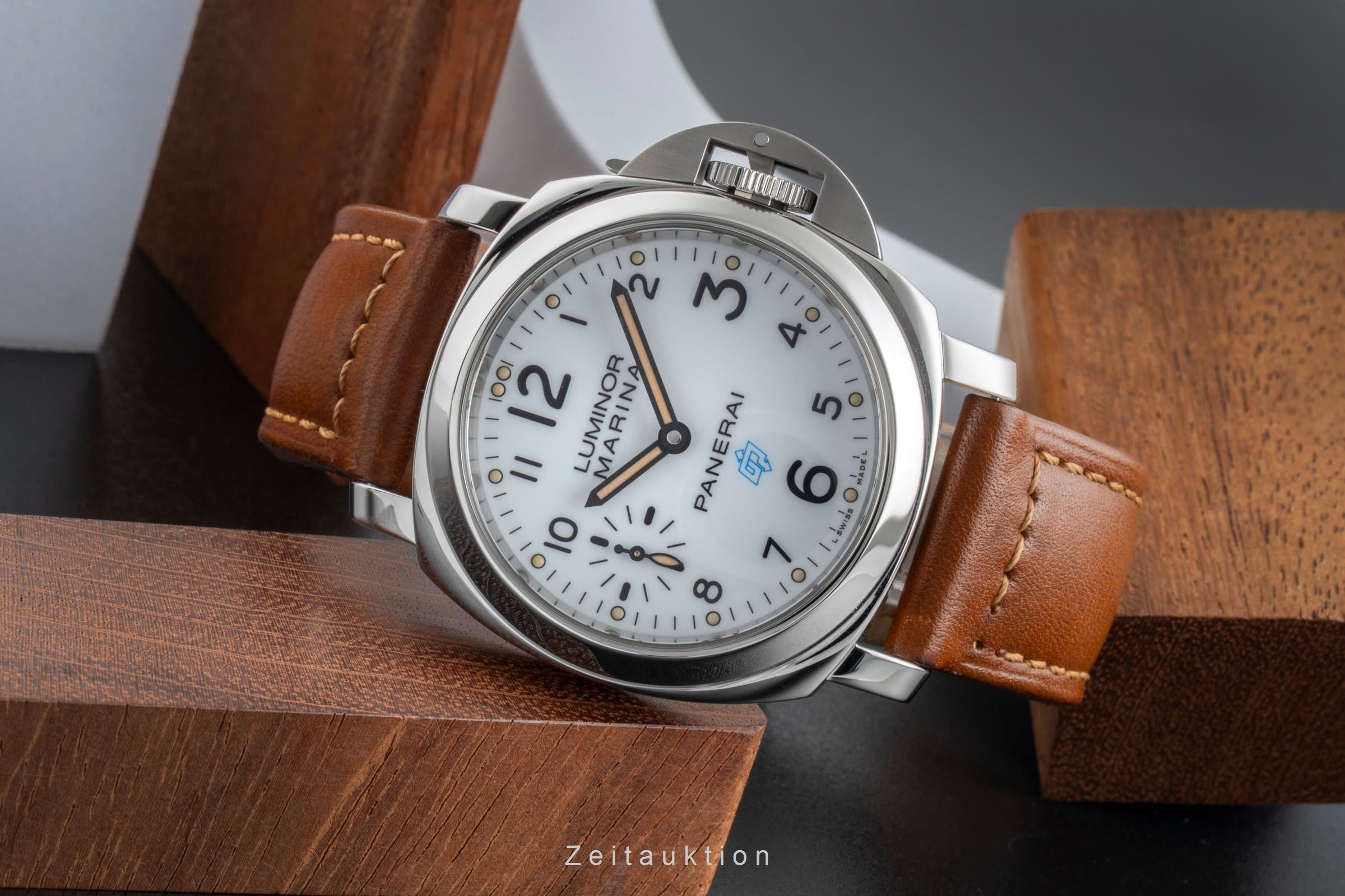 Panerai Luminor Marina acier à remontage manuel montre pour hommes PAM00778 LP: 6200EUR  [2504328]