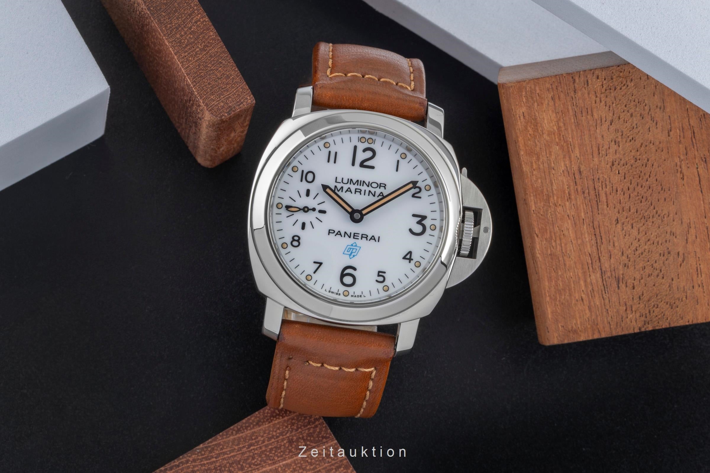 Panerai Luminor Marina acier à remontage manuel montre pour hommes PAM00778 LP: 6200EUR  [2504328]