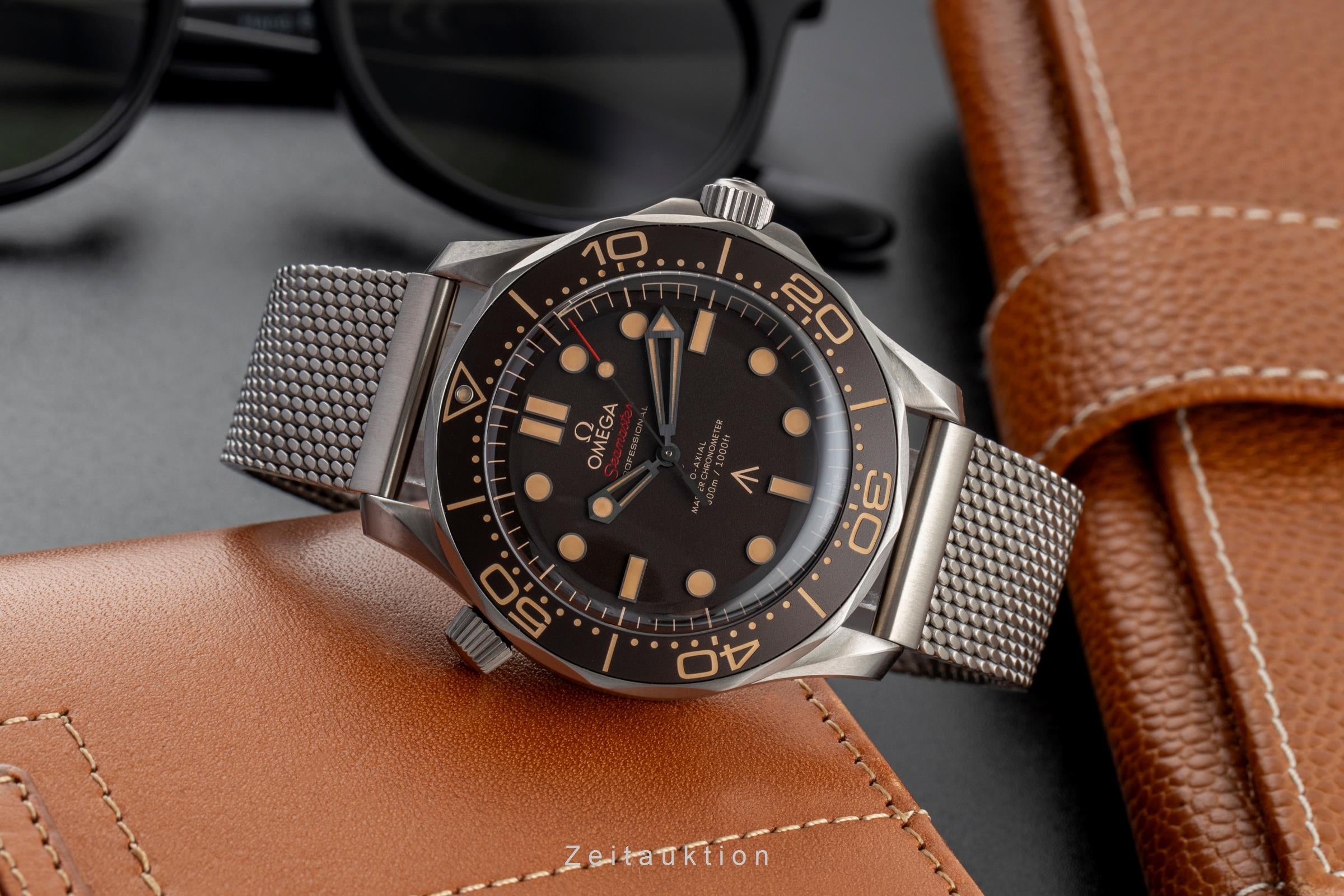 Omega Seamaster titanium automatic men's watch 210.90.42.20.01.001 LP: 10900EUR  [2504414]