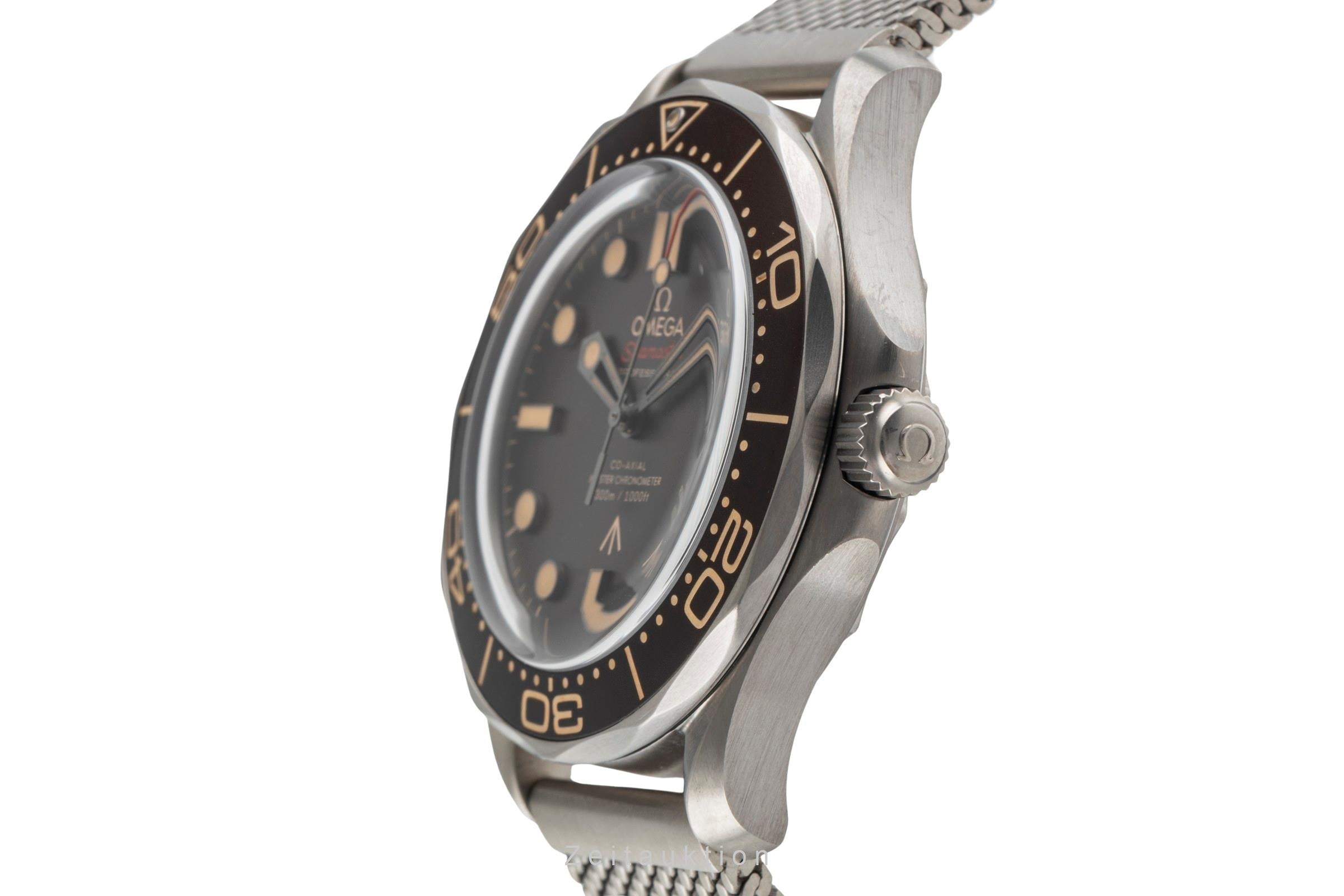 Omega Seamaster titanium automatic men's watch 210.90.42.20.01.001 LP: 10900EUR  [2504414]