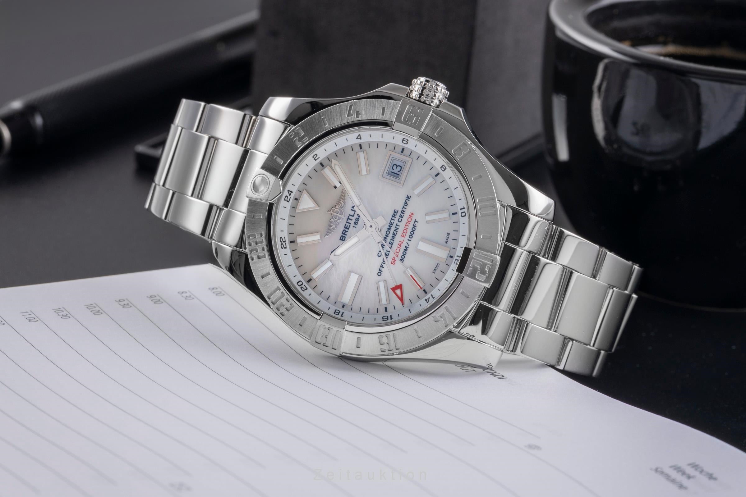 Breitling Avenger II GMT steel automatic Kal. B32 Ref. A32390